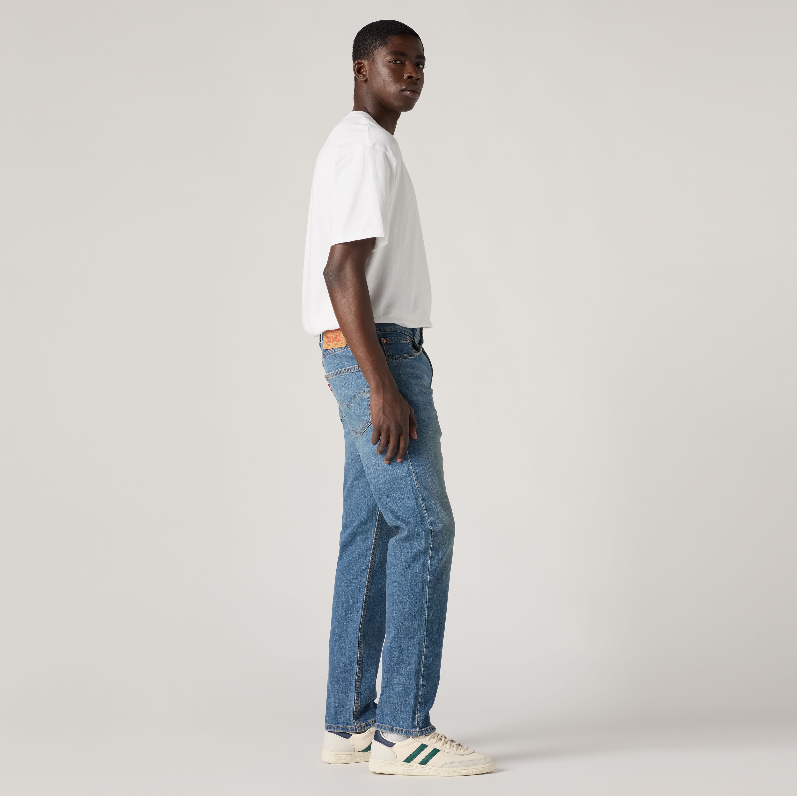 502™ Taper Jeans 3