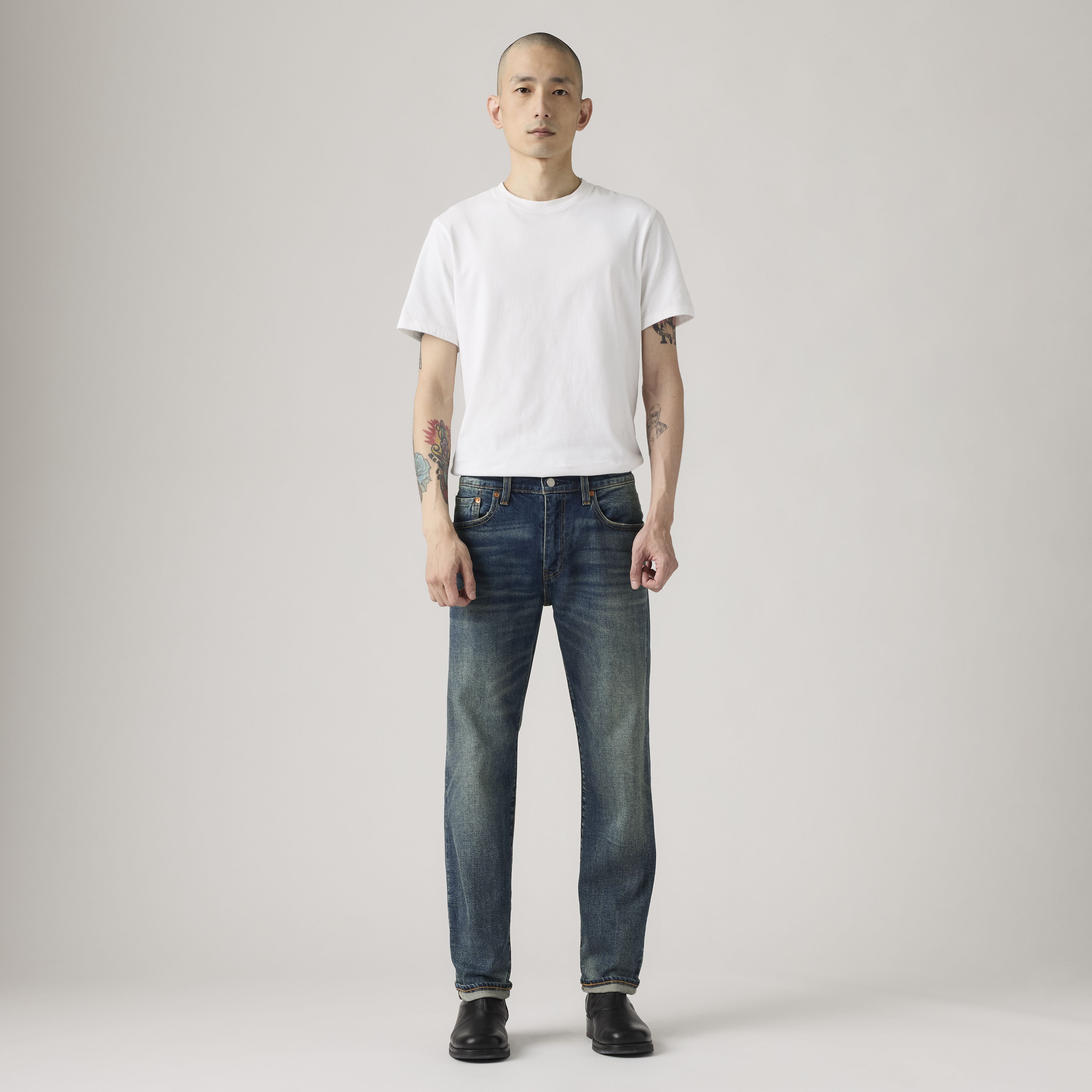 502™ Taper Fit Selvedge Men's Jeans 5