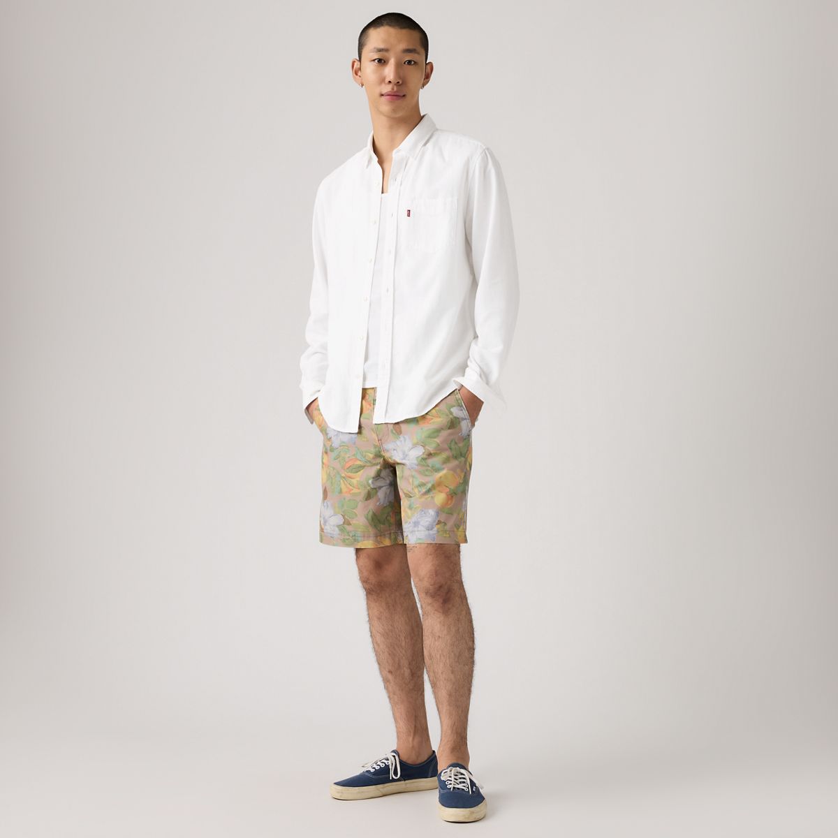 XX Chino Authentic Relaxed Seersucker 8" Men's Shorts — Alicante Floral Multi Fruit - Multi-Color