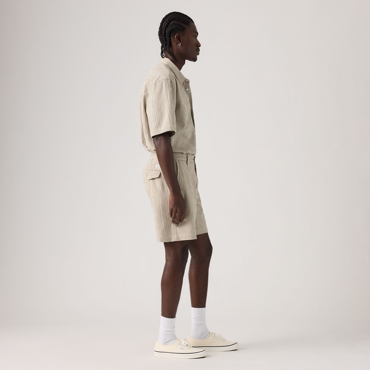 XX Chino Authentic Relaxed Seersucker 8" Men's Shorts — Cadiz Plaid Silver Birch - Brown
