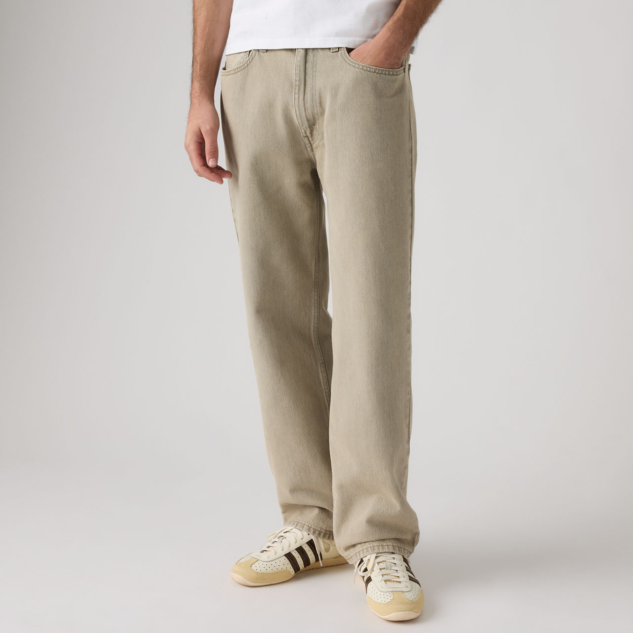 565™ Loose Straight Jeans 2