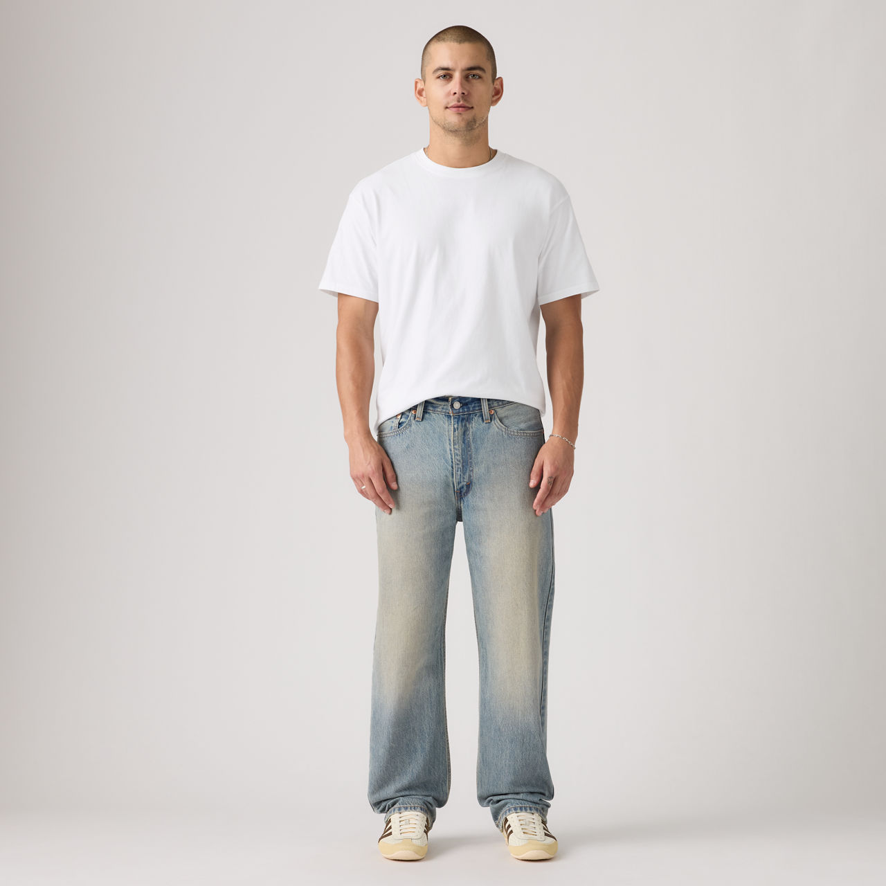 565™ Loose Straight Jeans 1