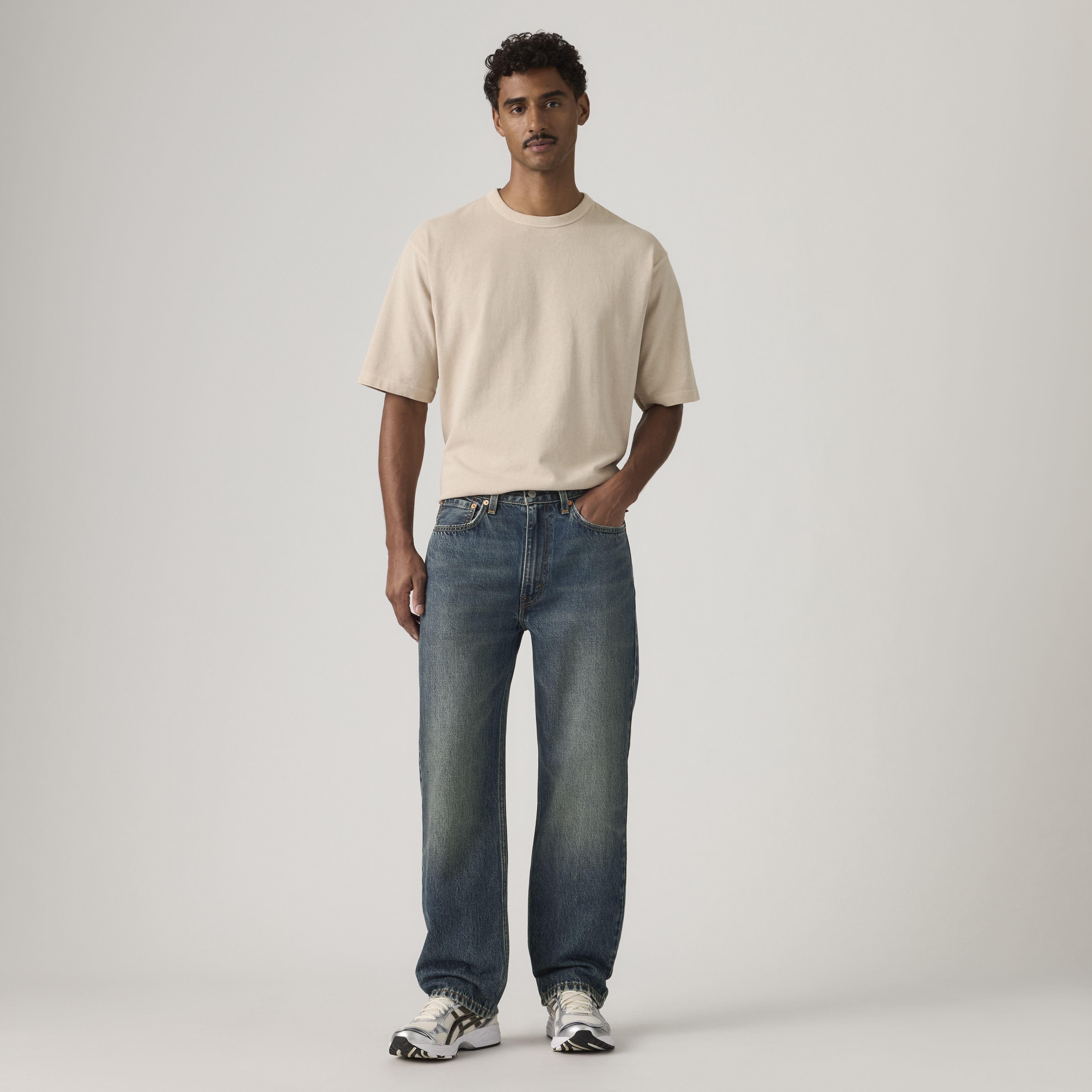 565™ Loose Straight Jeans 5