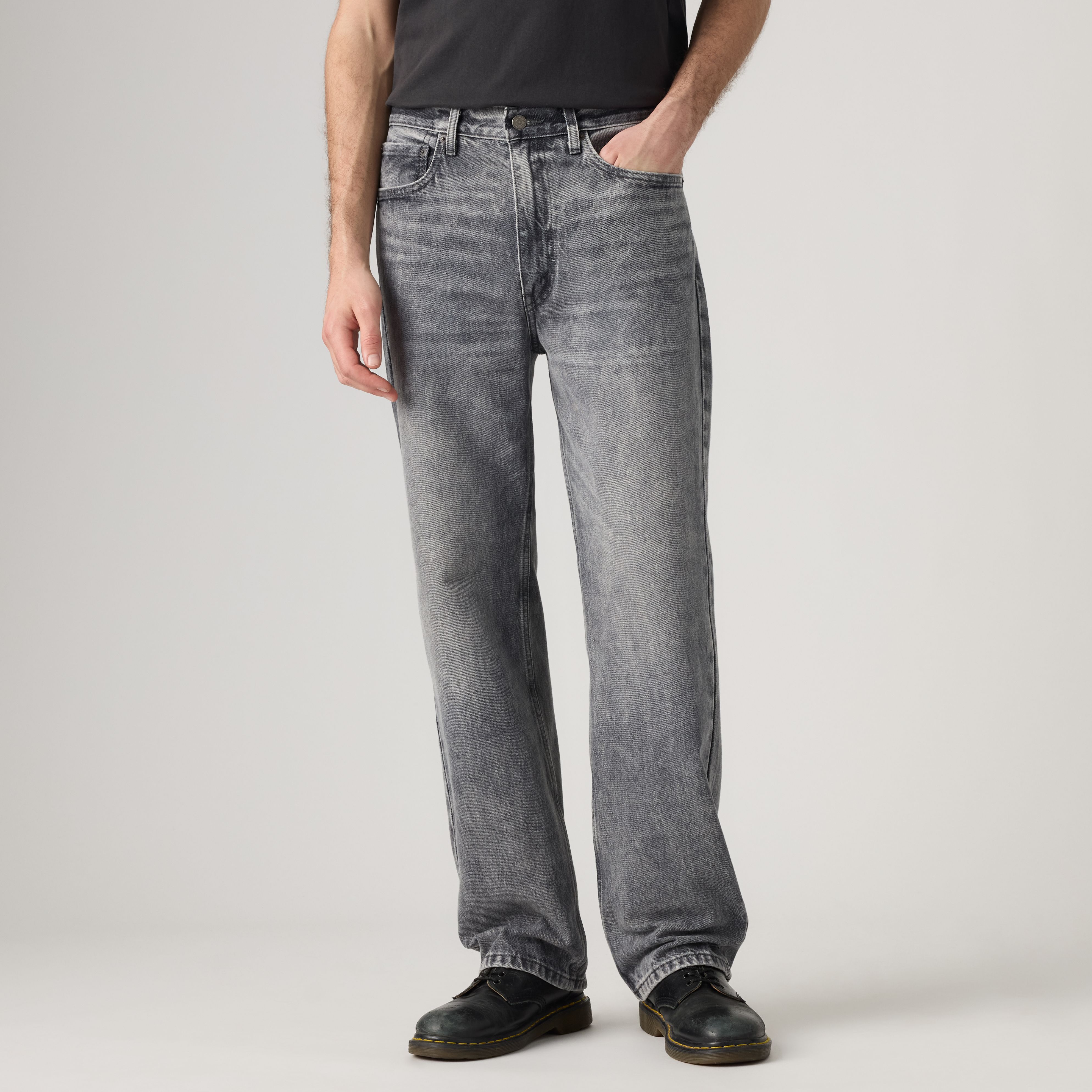 565™ Loose Straight Jeans 2