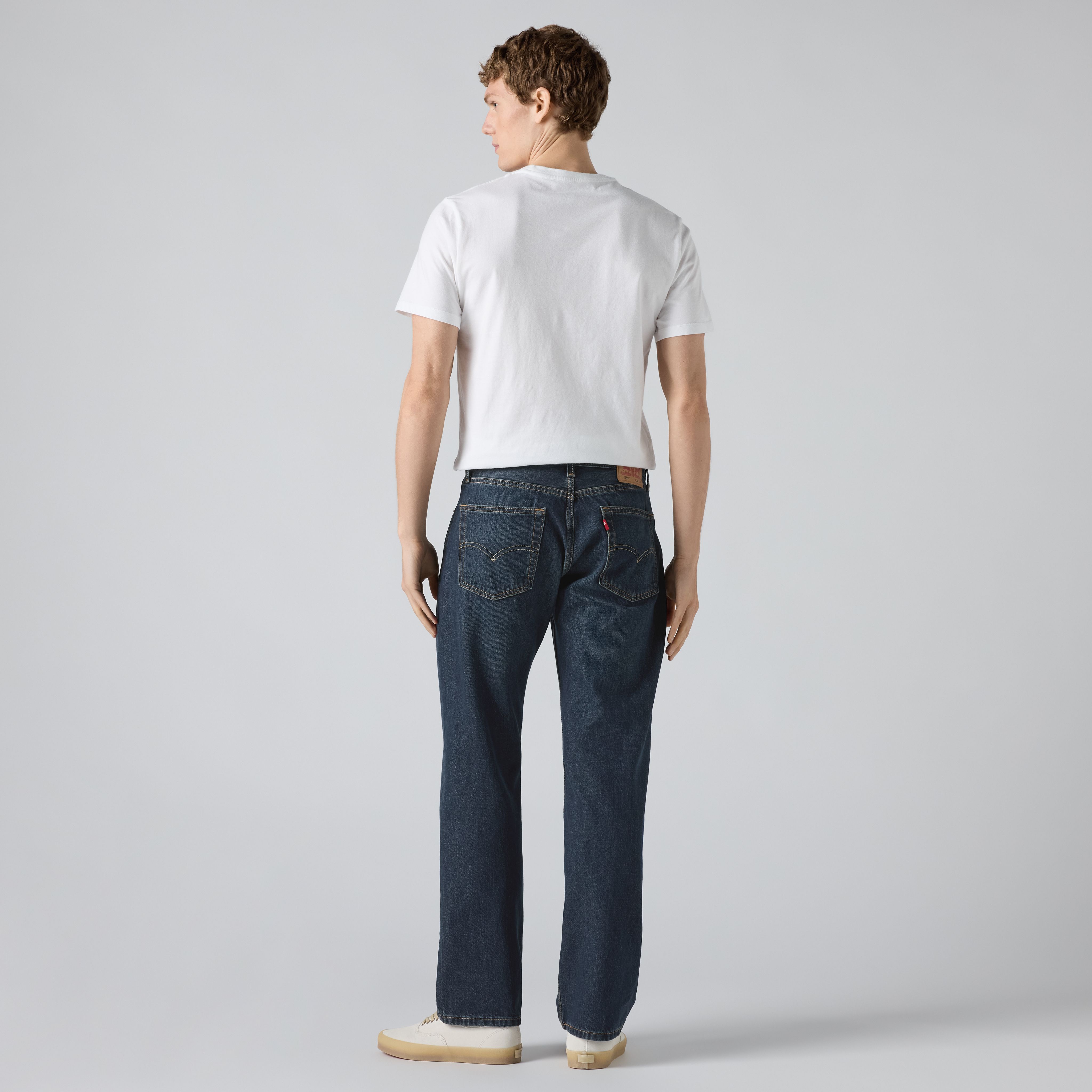 555™ Relaxed Straight Jeans 3