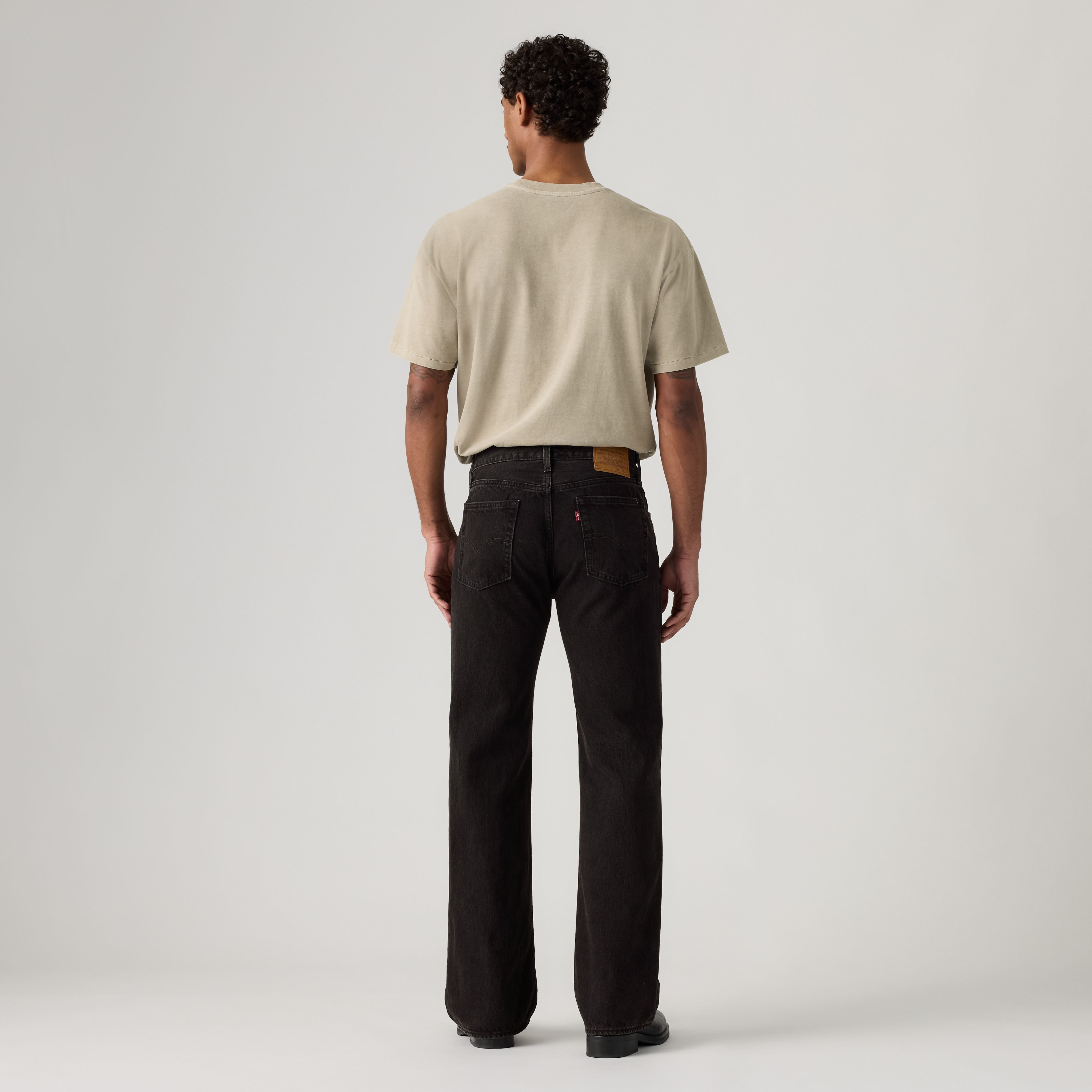 567™ Relaxed Flare Jeans 3