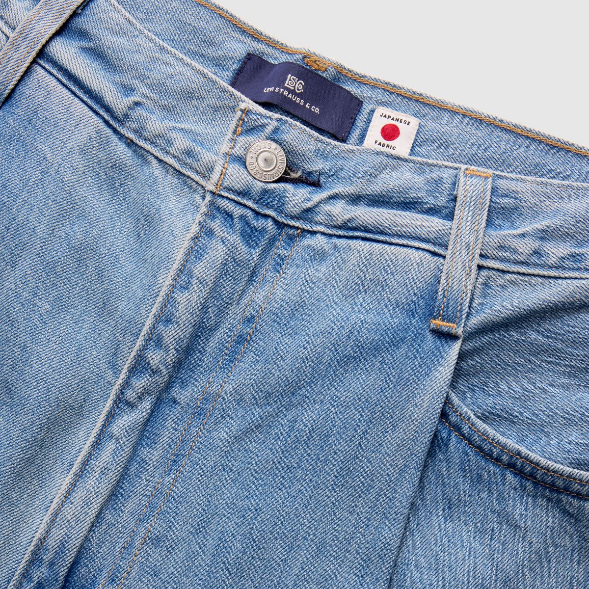 Wide Pleated Crop Men's Jeans — Moj Al Paso - Light Wash