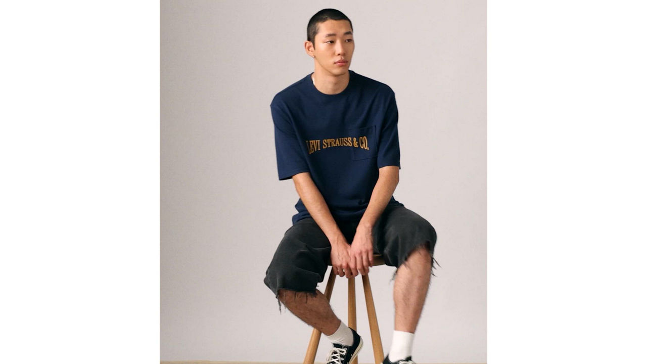 Half-Sleeve Graphic Pocket T-Shirt 1