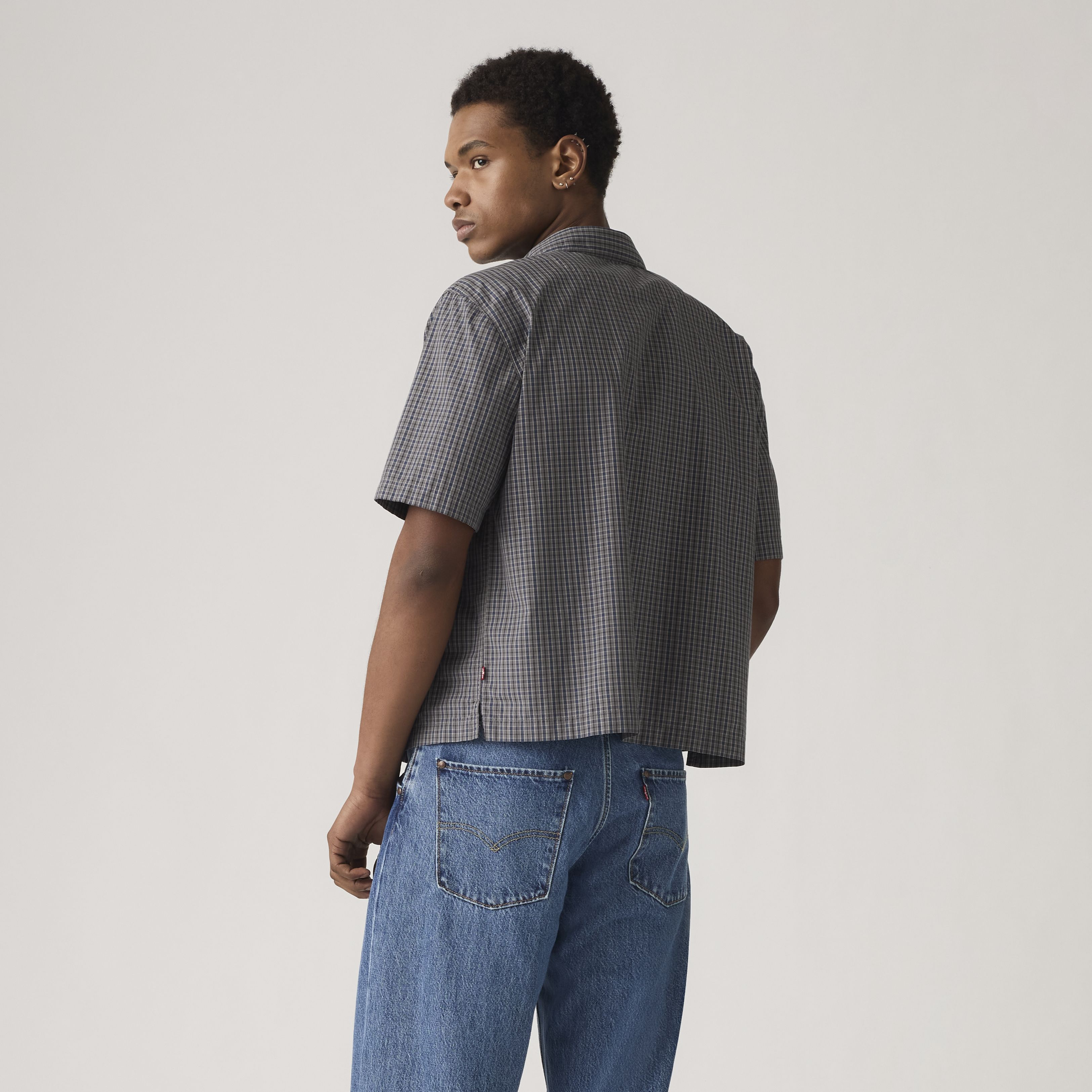 Short Sleeve Zandt Cropped Shirt 3