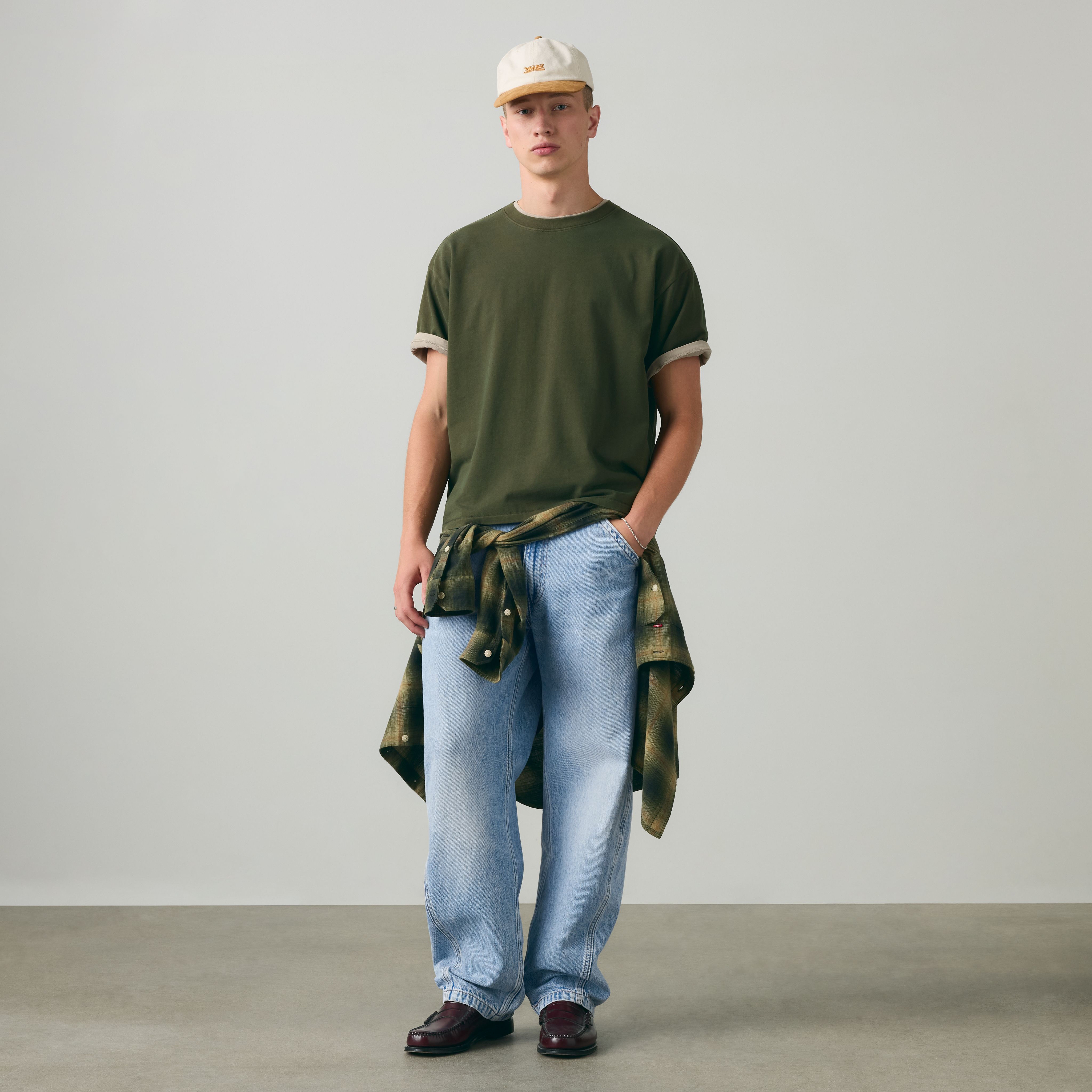 Boxy Short-Sleeve Grunge Wash T-Shirt 1