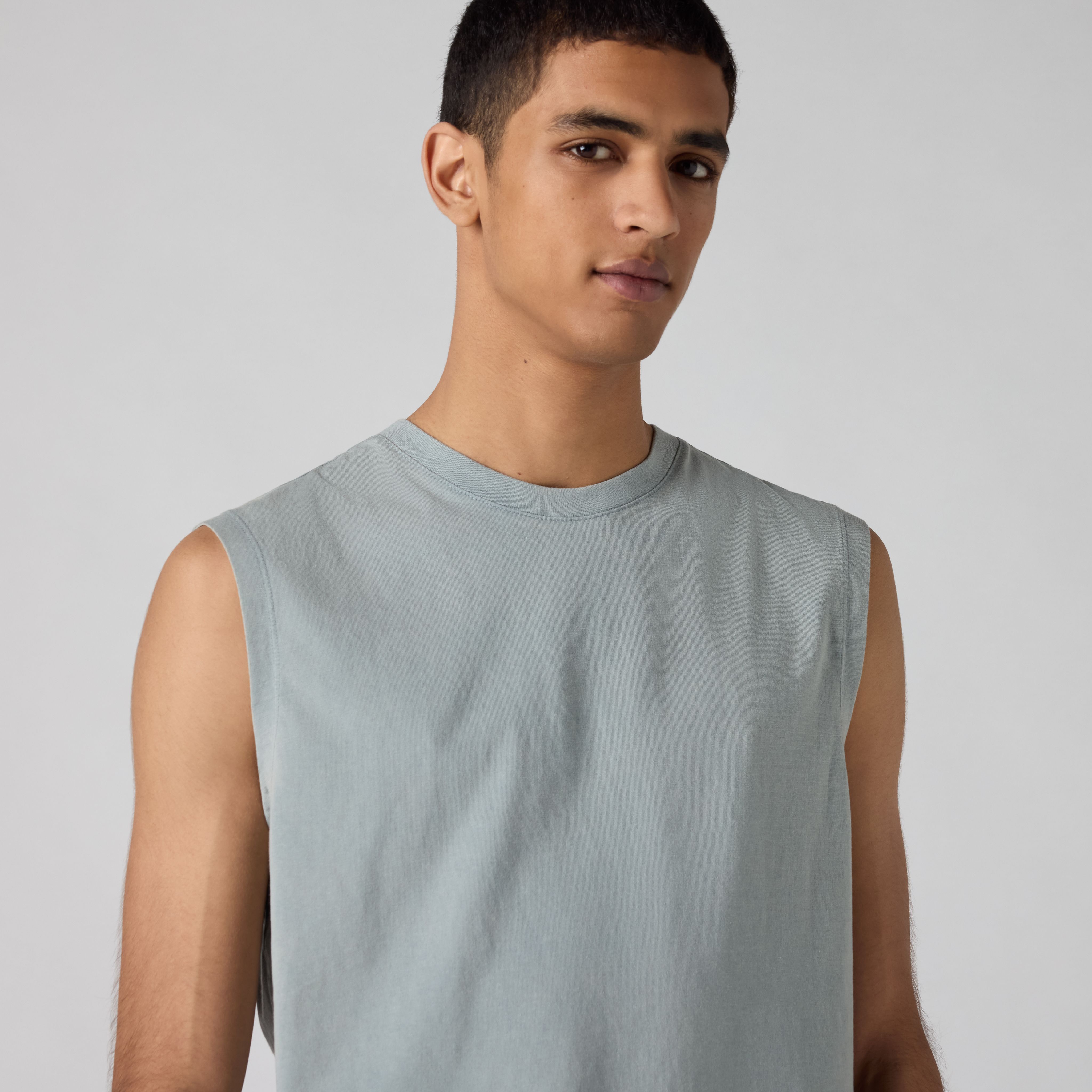 Muscle Tank 2
