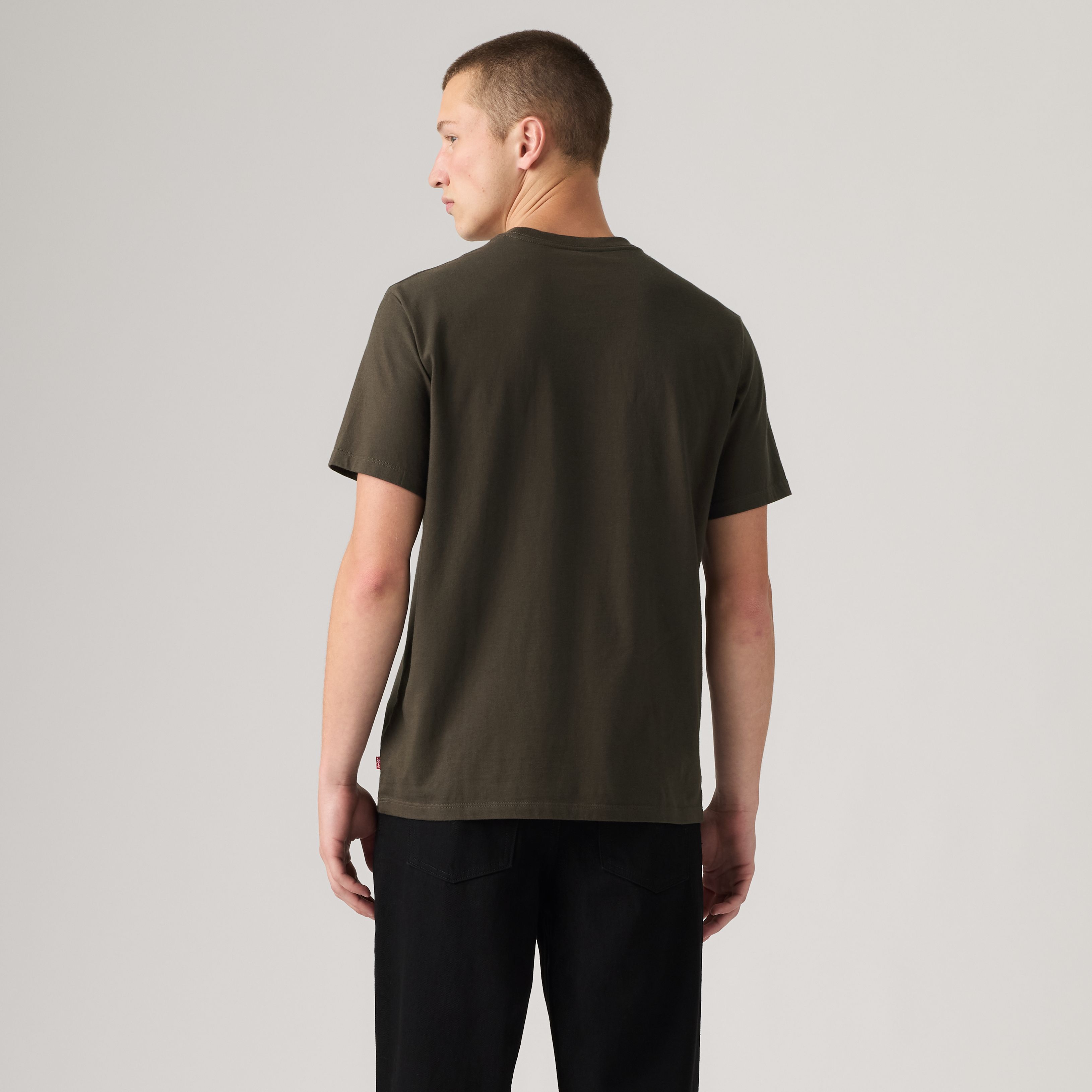 Essential Tee 4