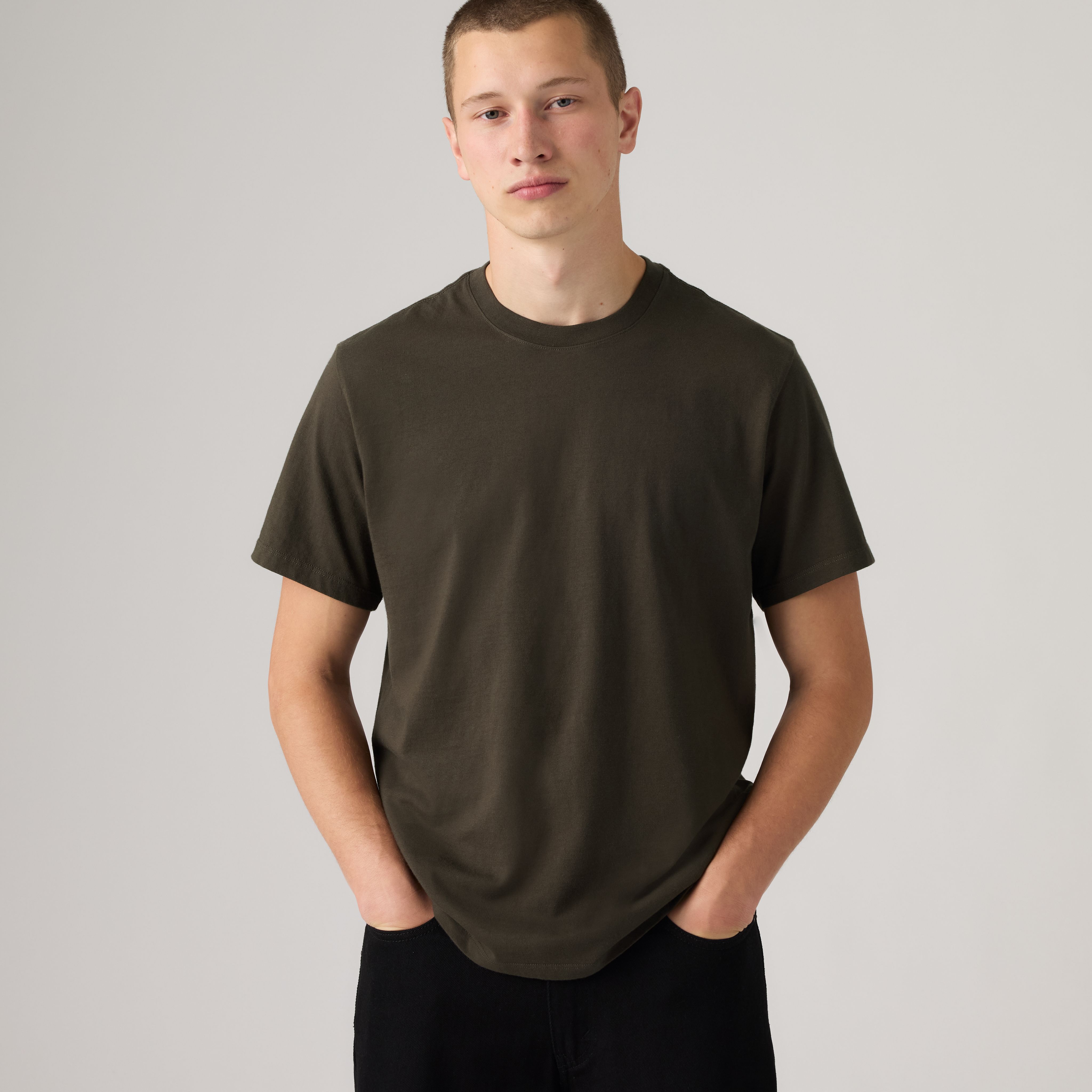 Essential Tee 1