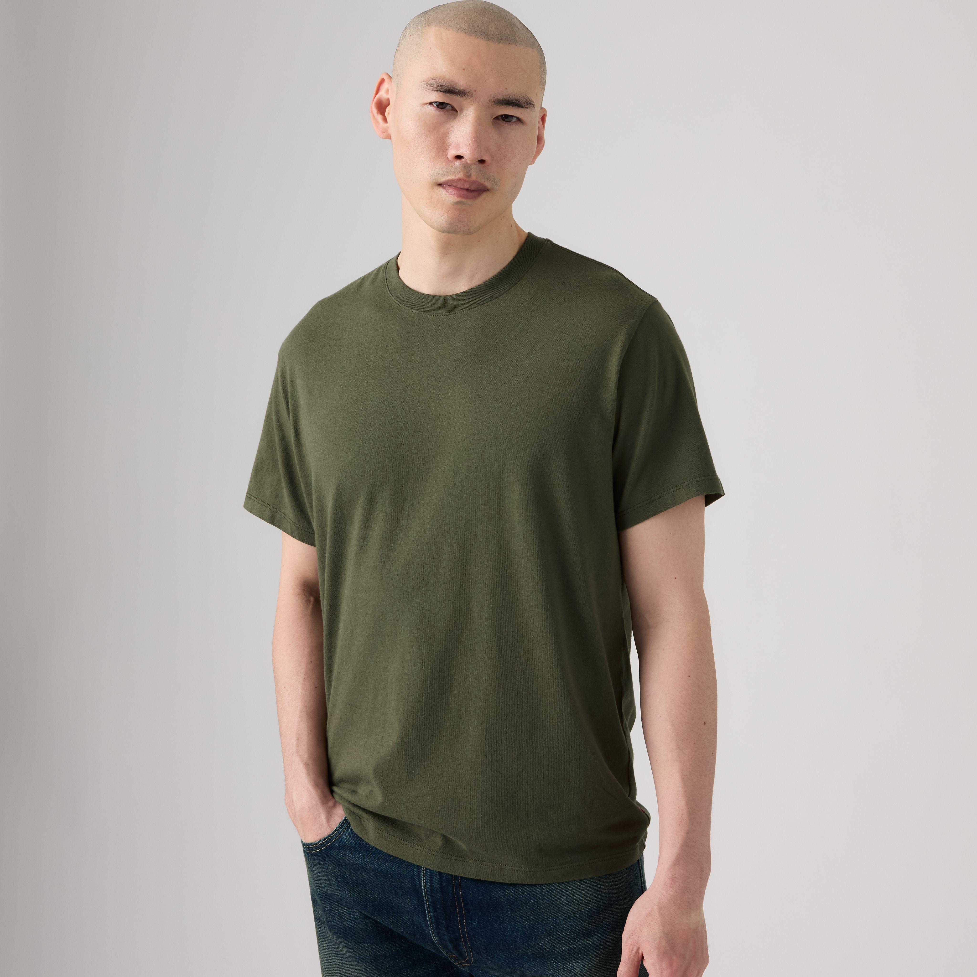 Essential Tee 1