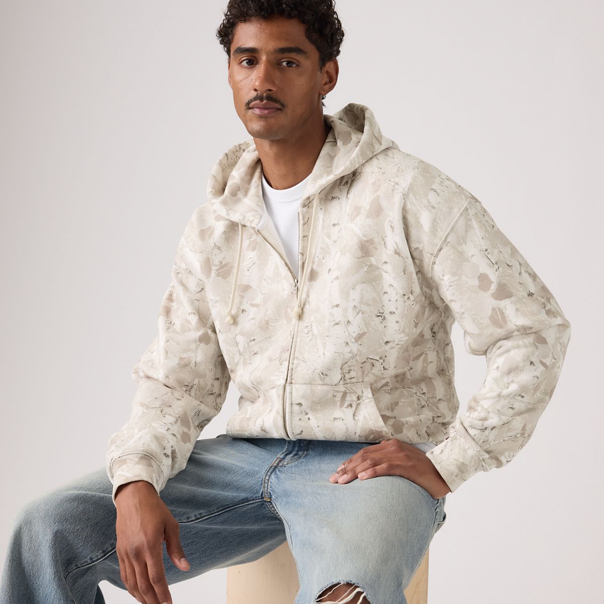 Hayes Boxy Full-Zip Sweatshirt — Falke Birch Camo Silvery Tonal - White