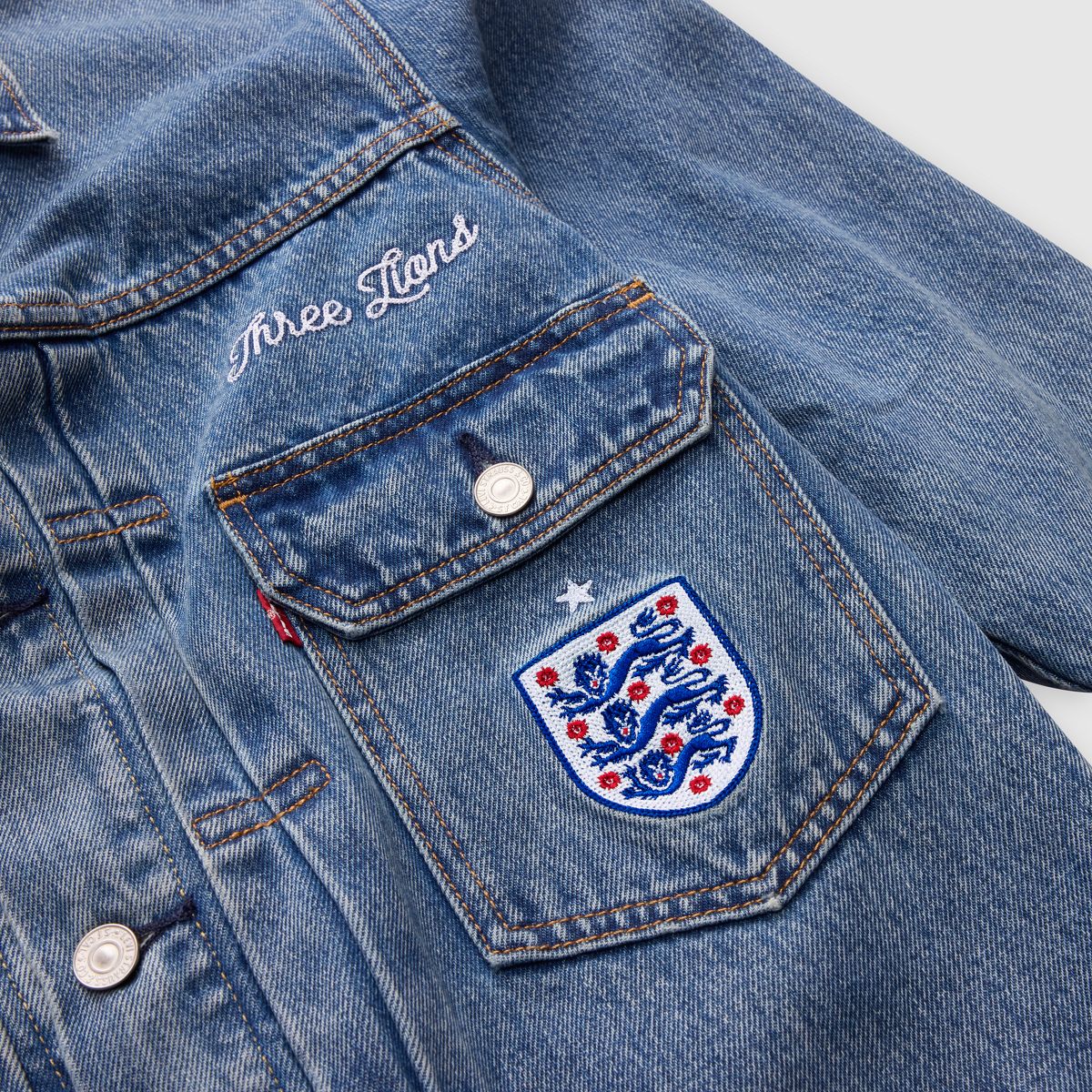 Levi’s® England Football Type II Jacket — England - Dark Wash
