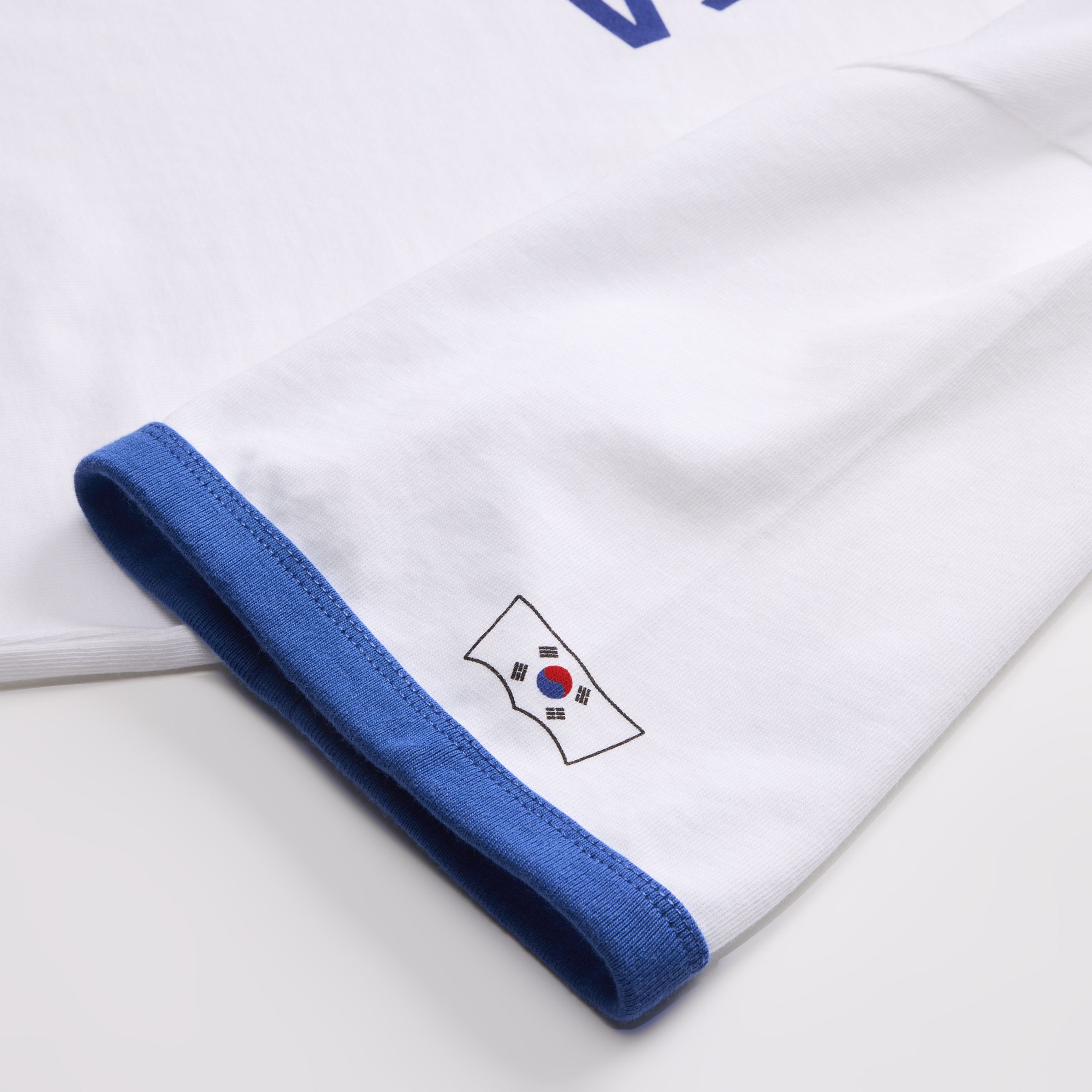 Levi's® South Korea Ringer Tee 7