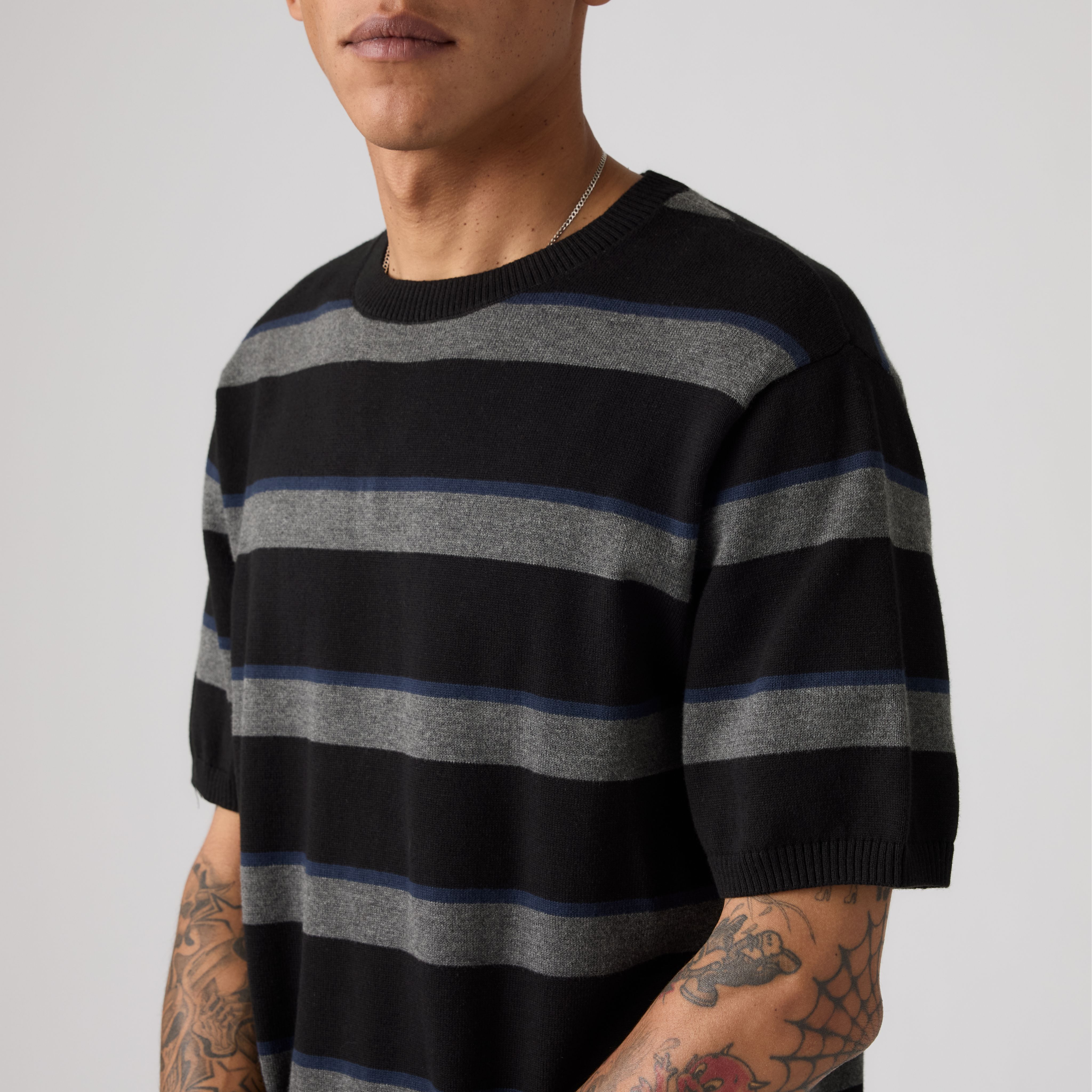 Short-Sleeve Sweater 2