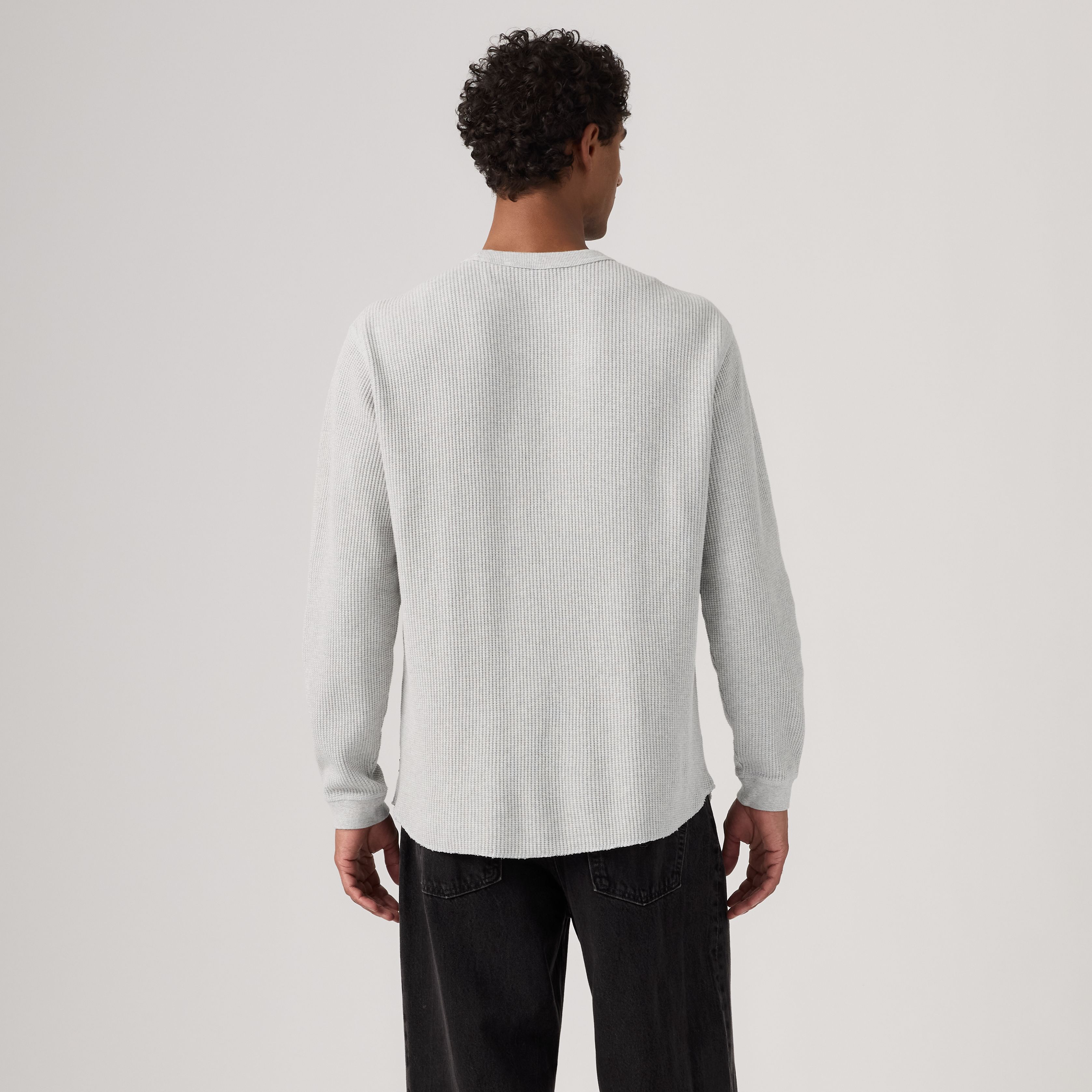 Red Tab Relaxed Long-Sleeve Thermal 4