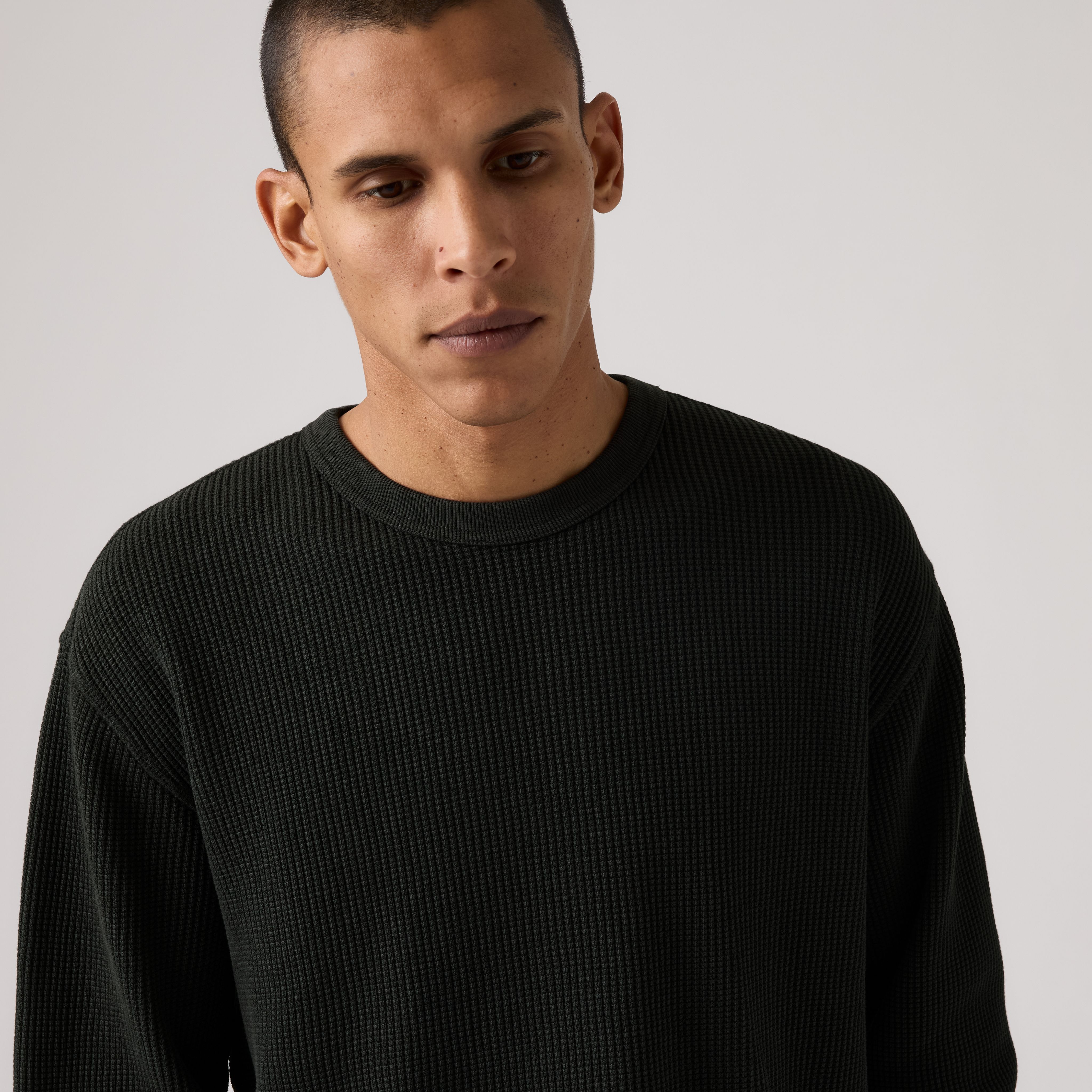Red Tab Relaxed Long-Sleeve Thermal 2