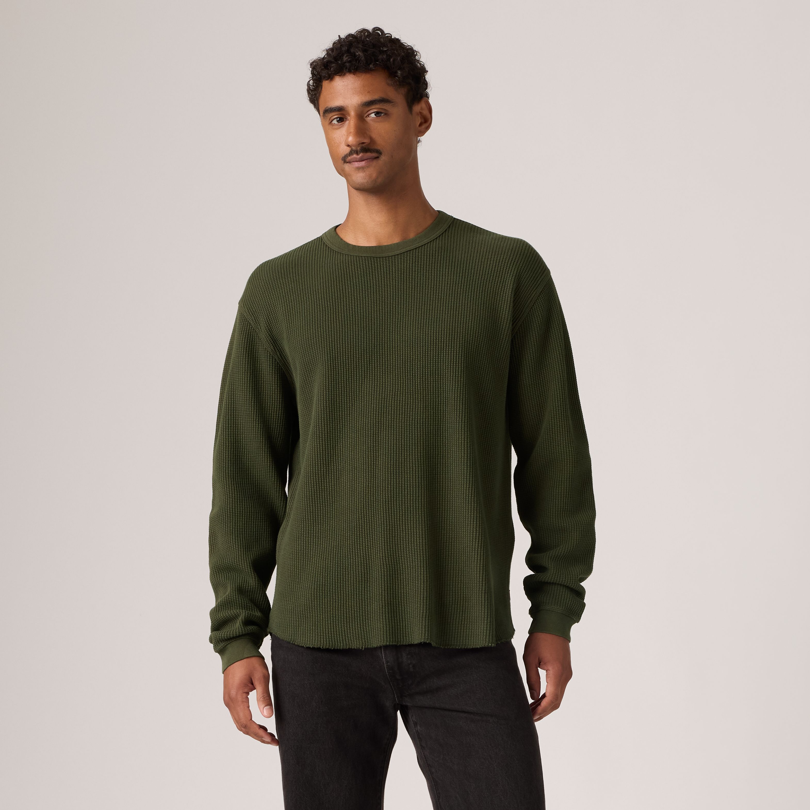 Red Tab Relaxed Garment Dye Long-Sleeve Thermal 3
