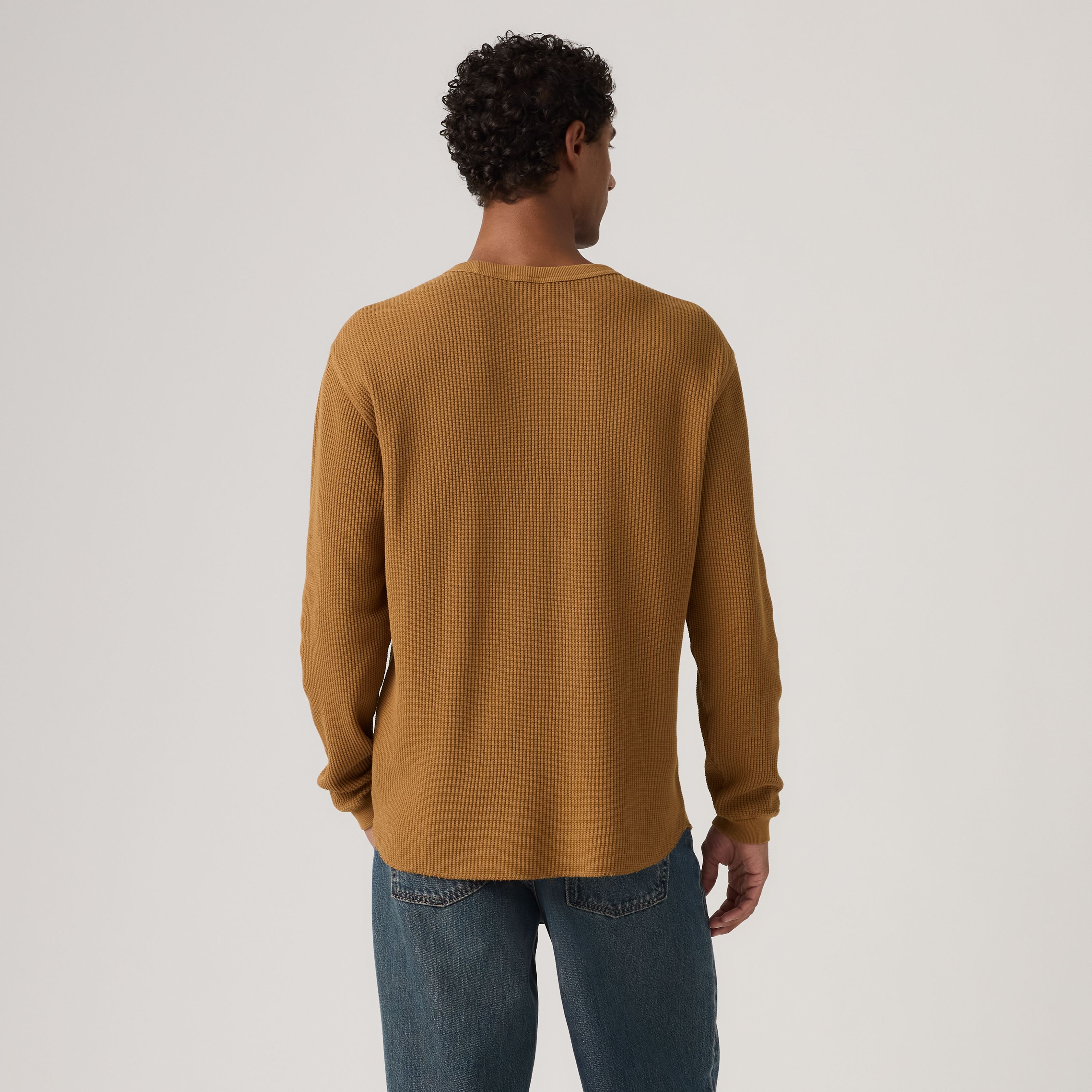 Red Tab Relaxed Garment Dye Long-Sleeve Thermal 4