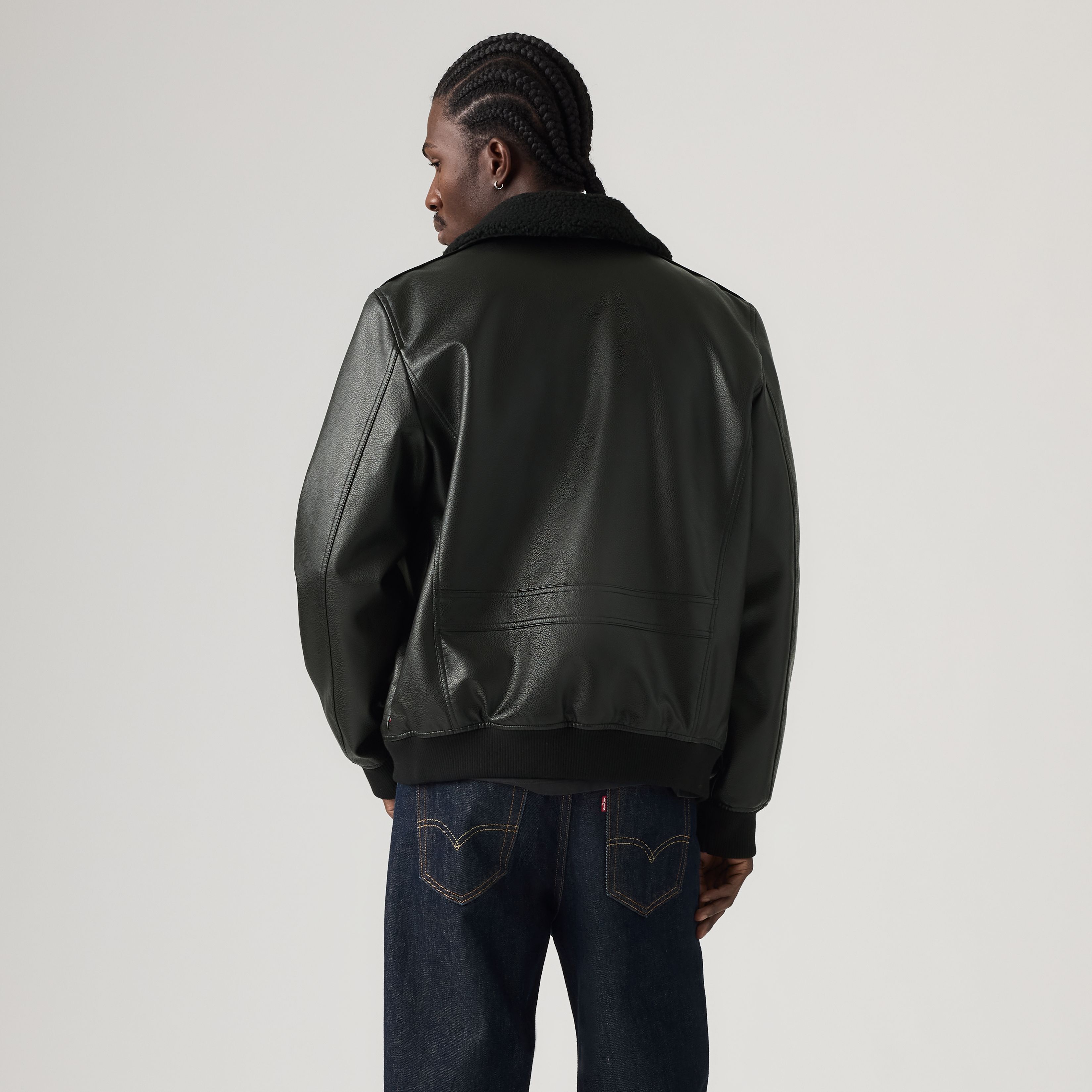 Мужская куртка Levi's Faux Leather Aviator Bomber — фото 4