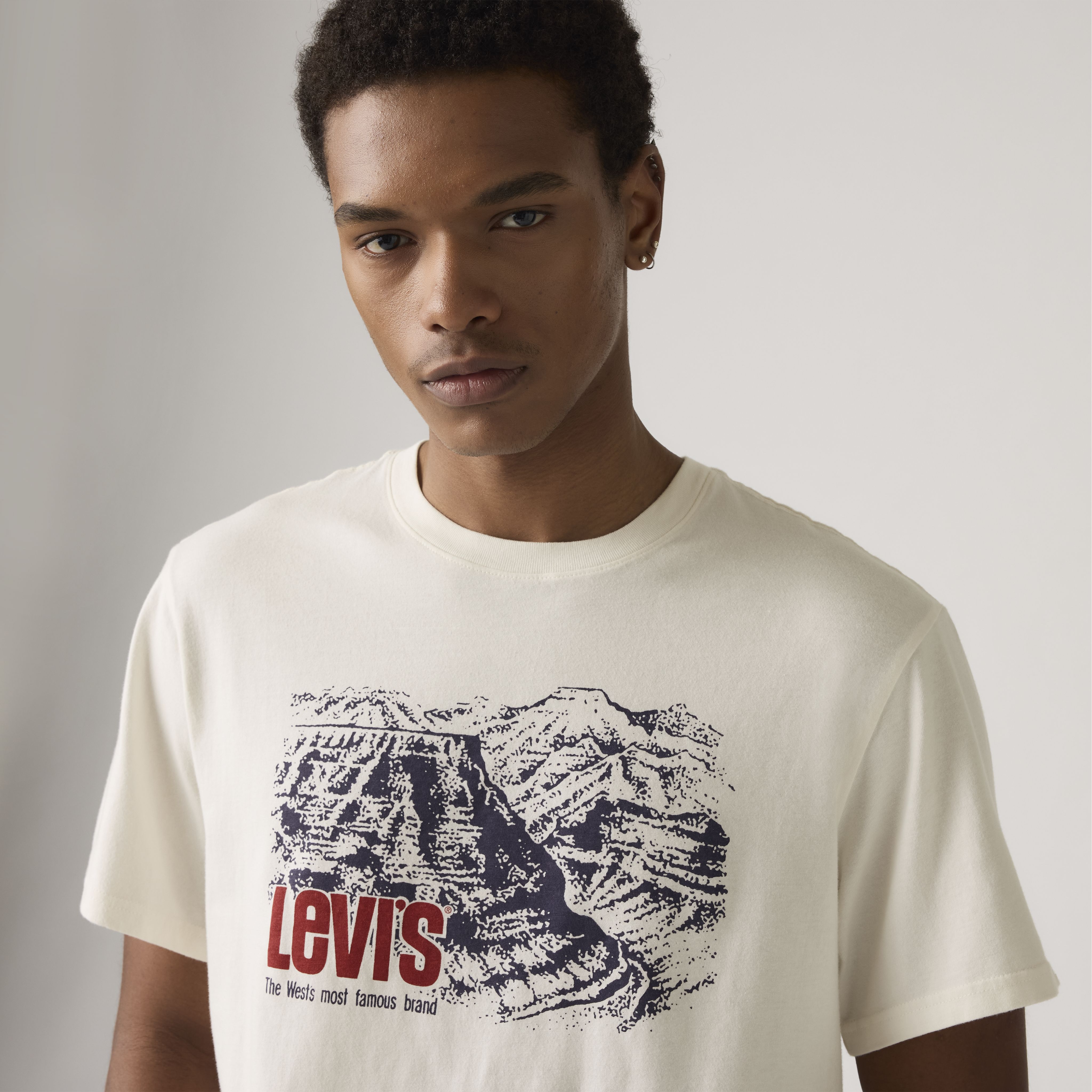 Relaxed Fit Short-Sleeve Graphic T-Shirt 4