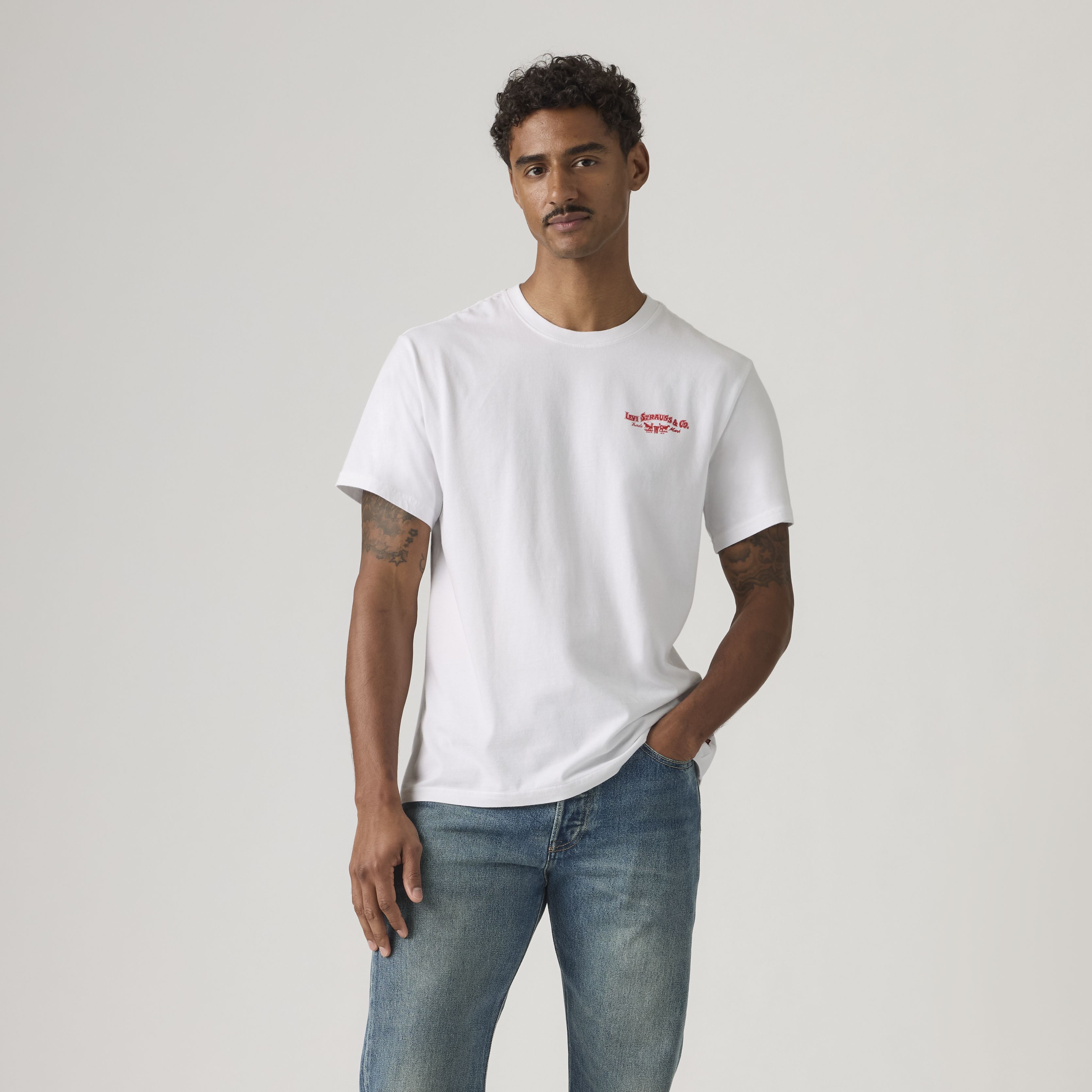 Relaxed Short-Sleeve Graphic T-Shirt 3