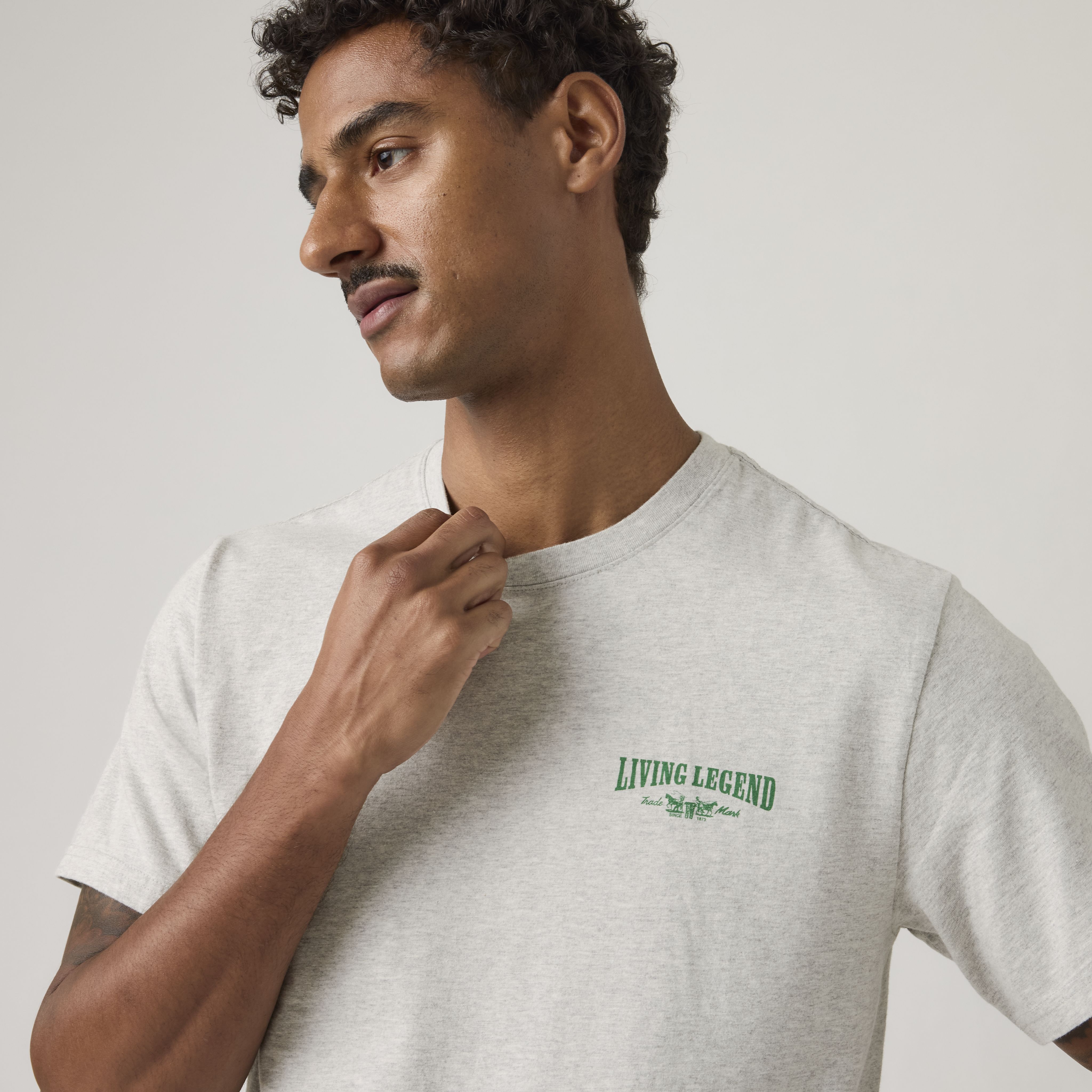 Relaxed Fit Short-Sleeve Graphic T-Shirt 2