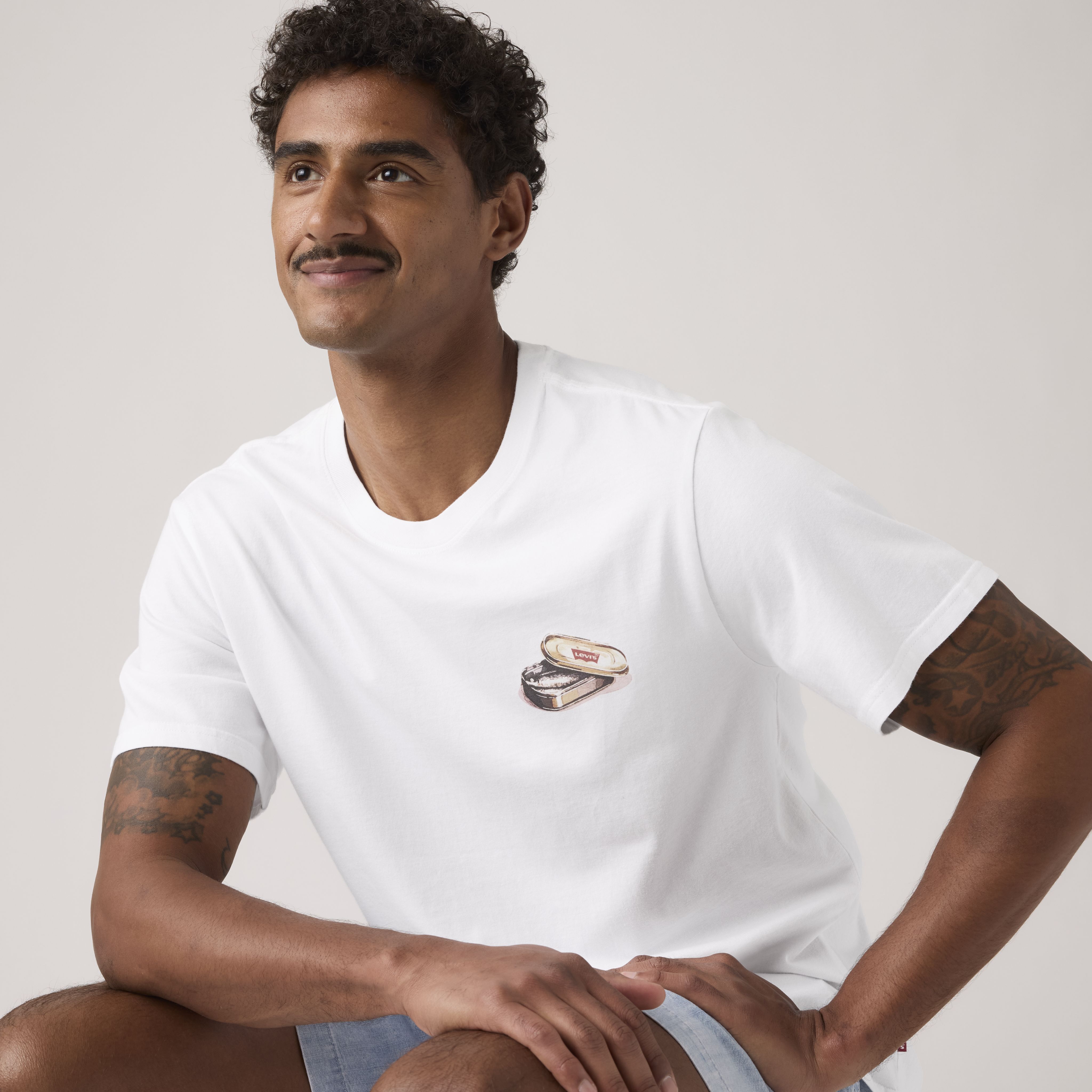 Relaxed Fit Short-Sleeve Graphic T-Shirt 2