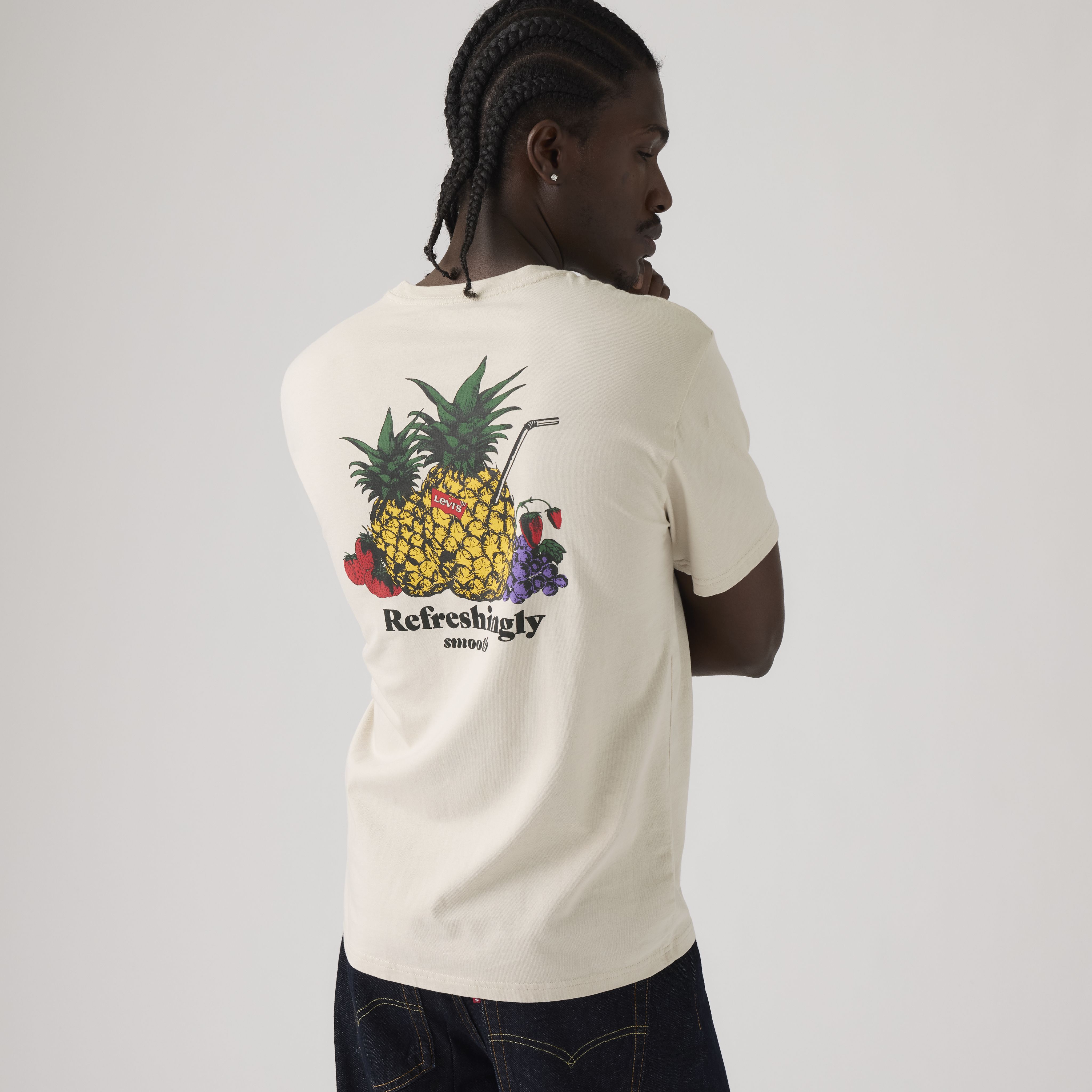 Relaxed Fit Short-Sleeve Graphic T-Shirt 1