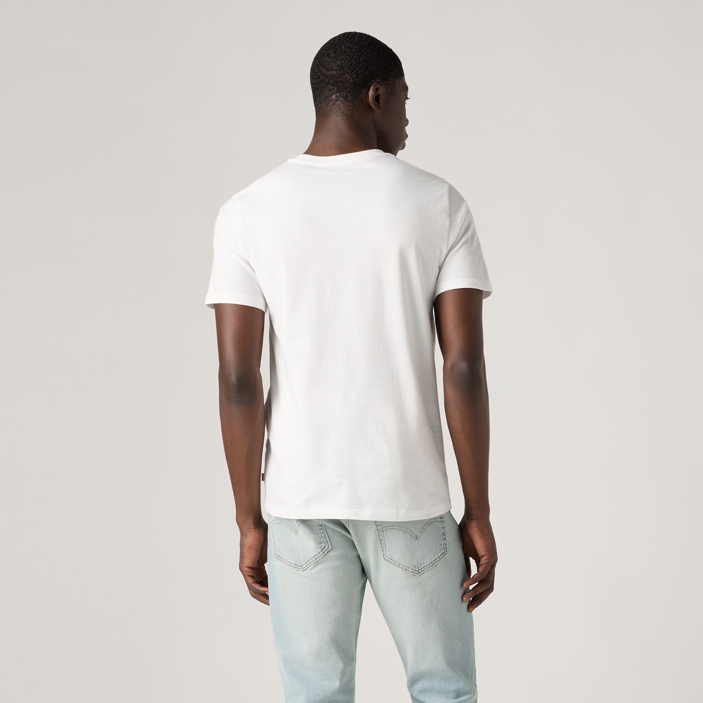 Graphic Set-In Neck T-Shirt 3