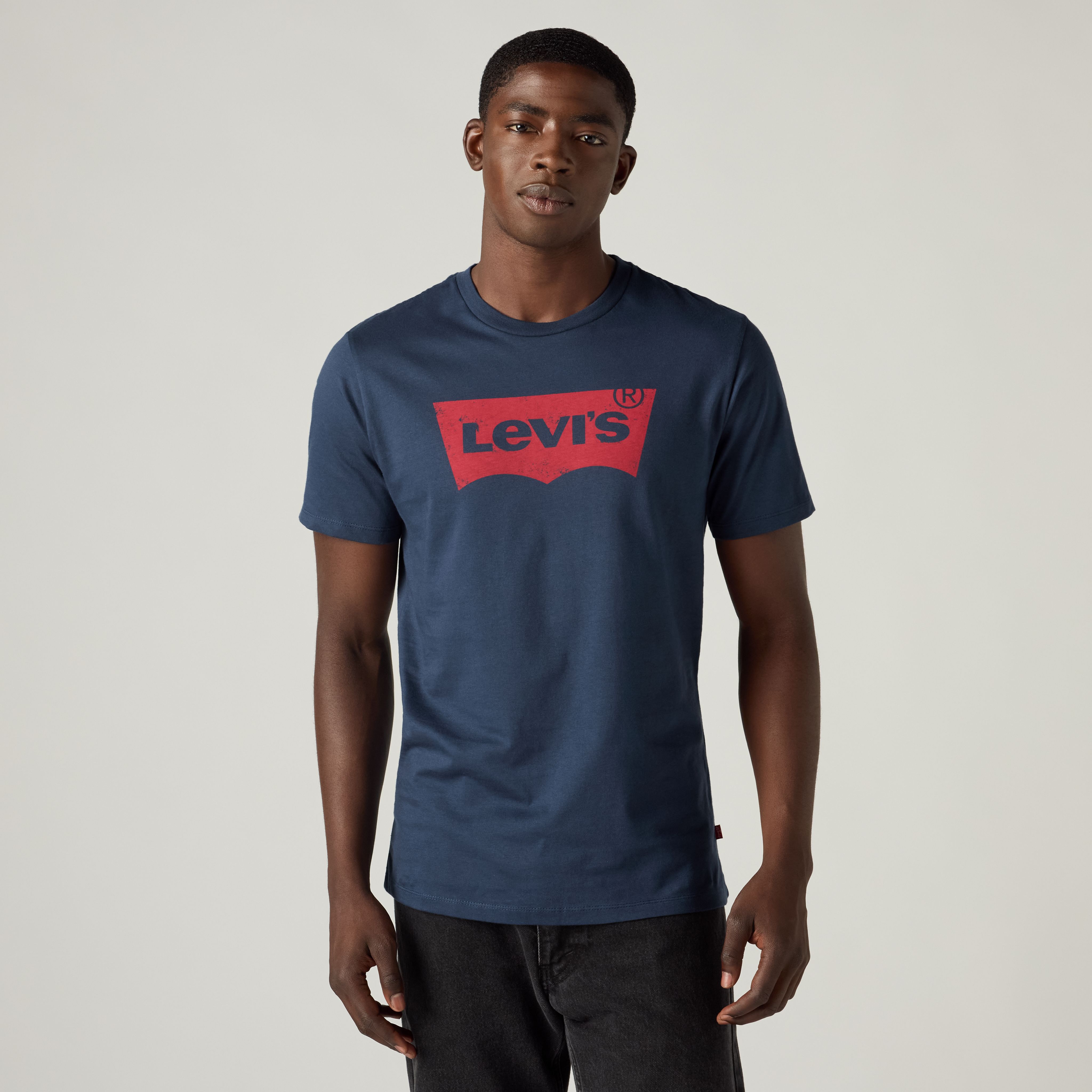 Graphic Set-In Neck T-Shirt 1