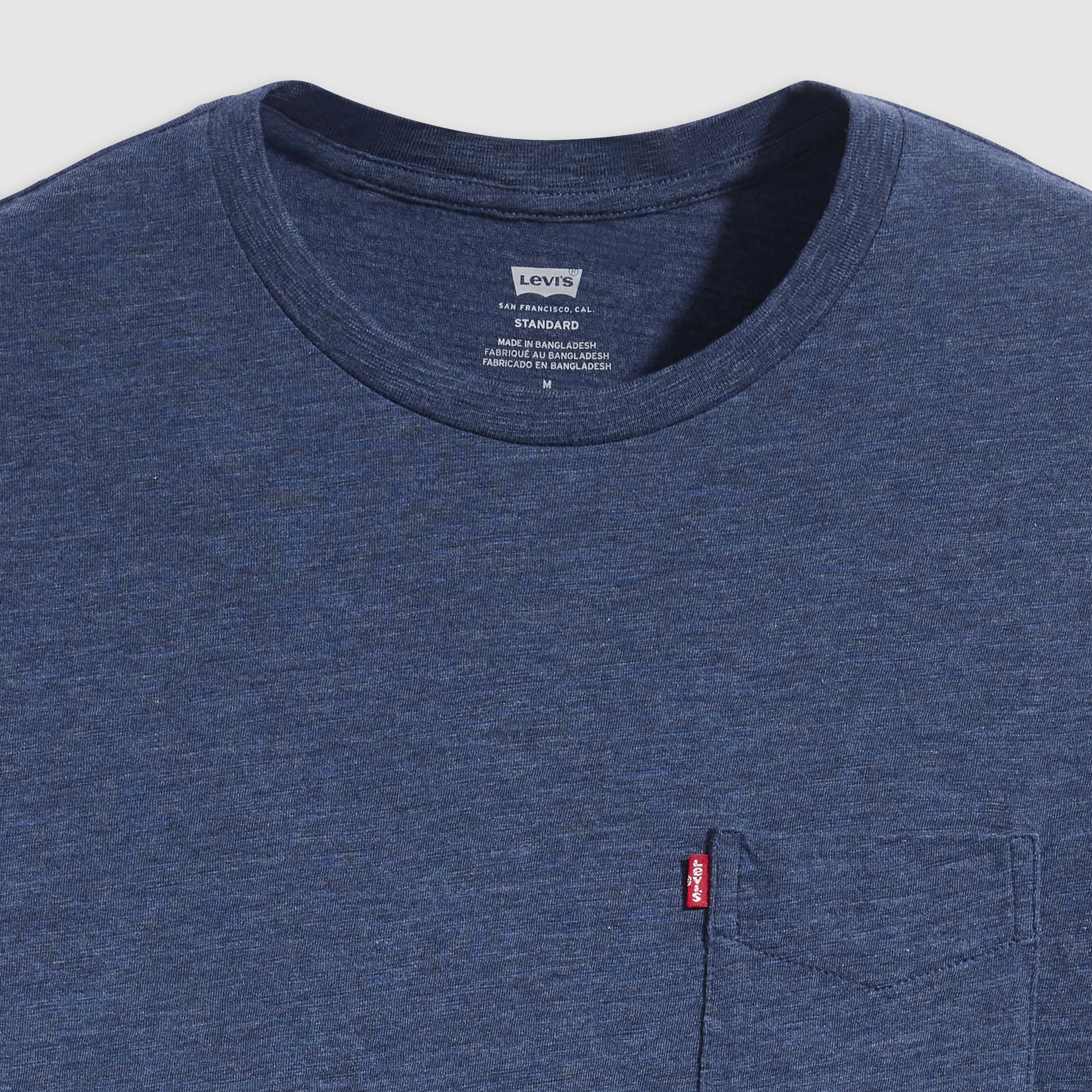 T-shirt à poche classique 6