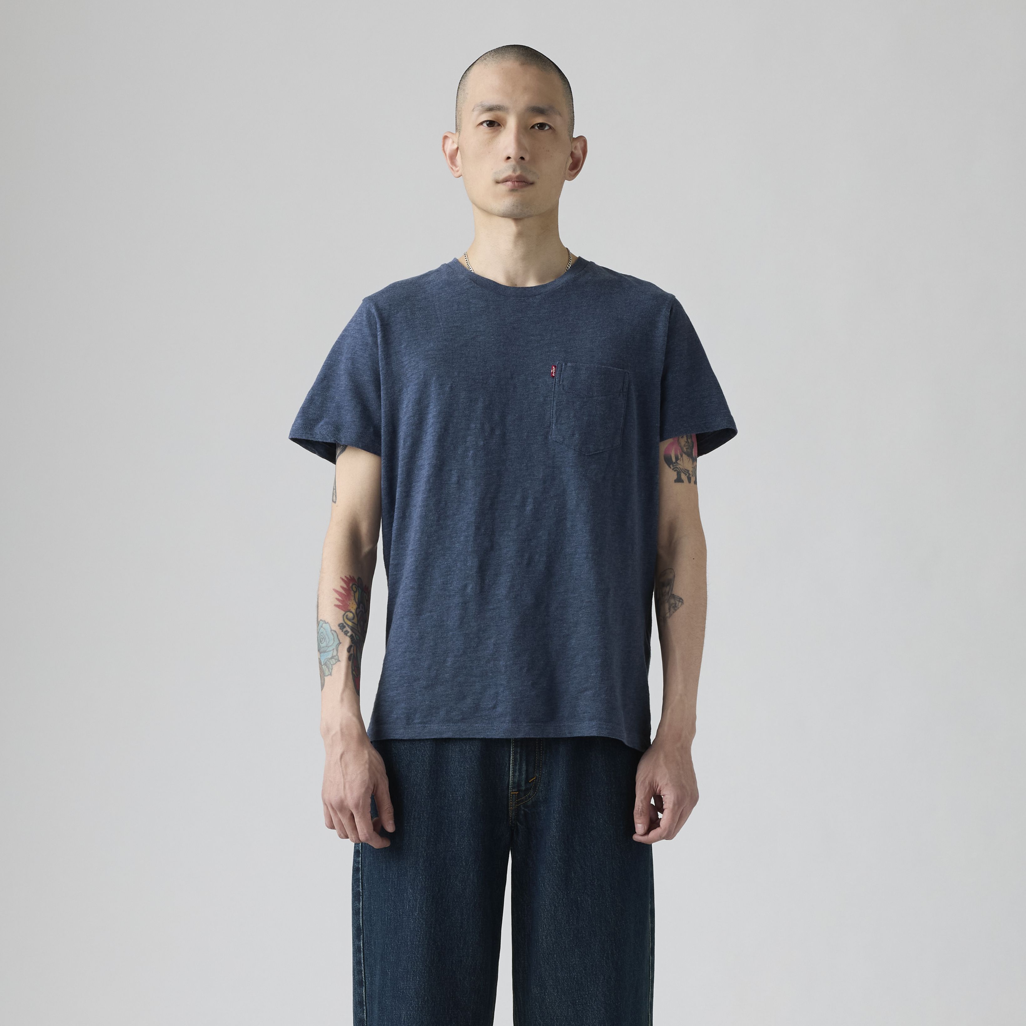 T-shirt à poche classique 2