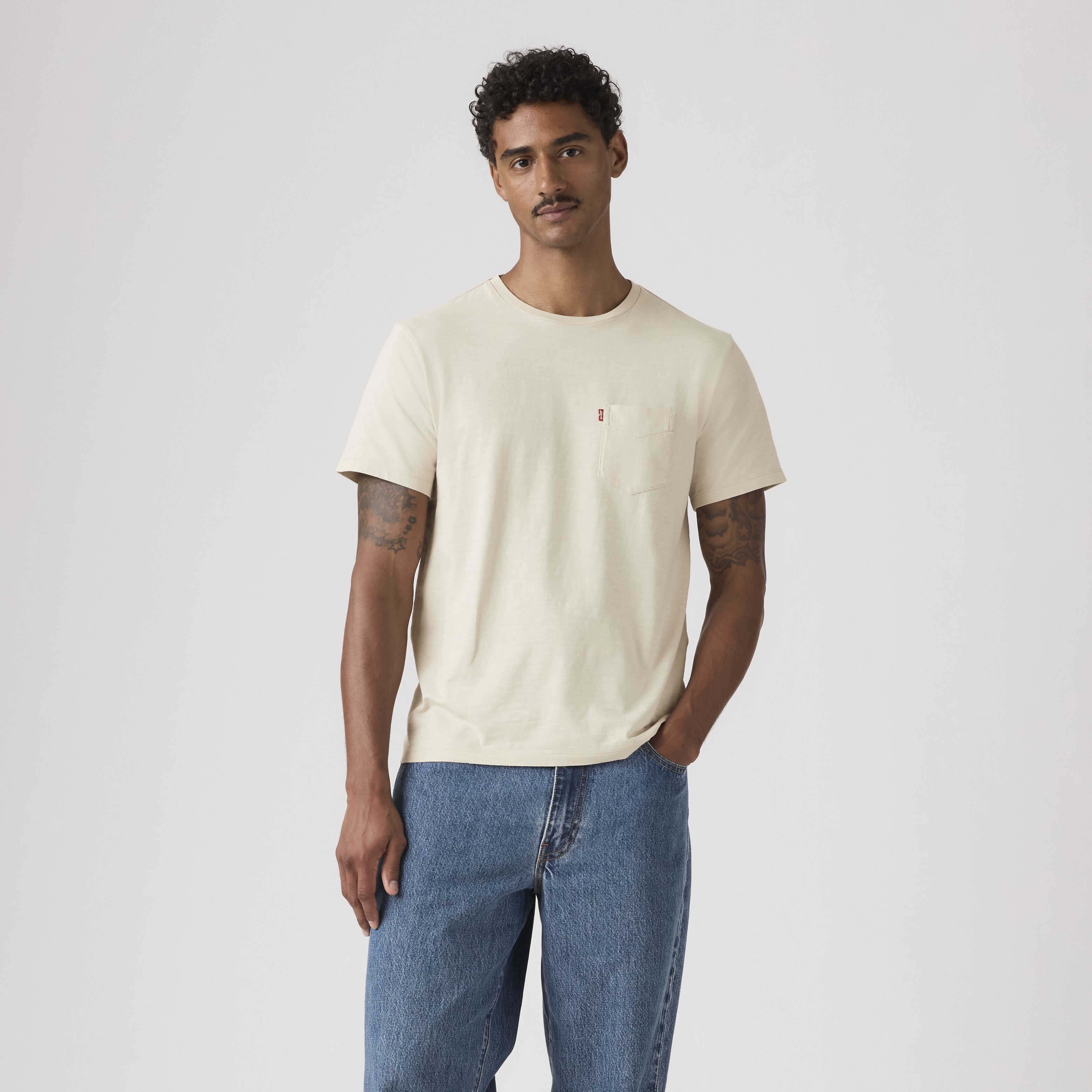 T-shirt classica con taschino 5