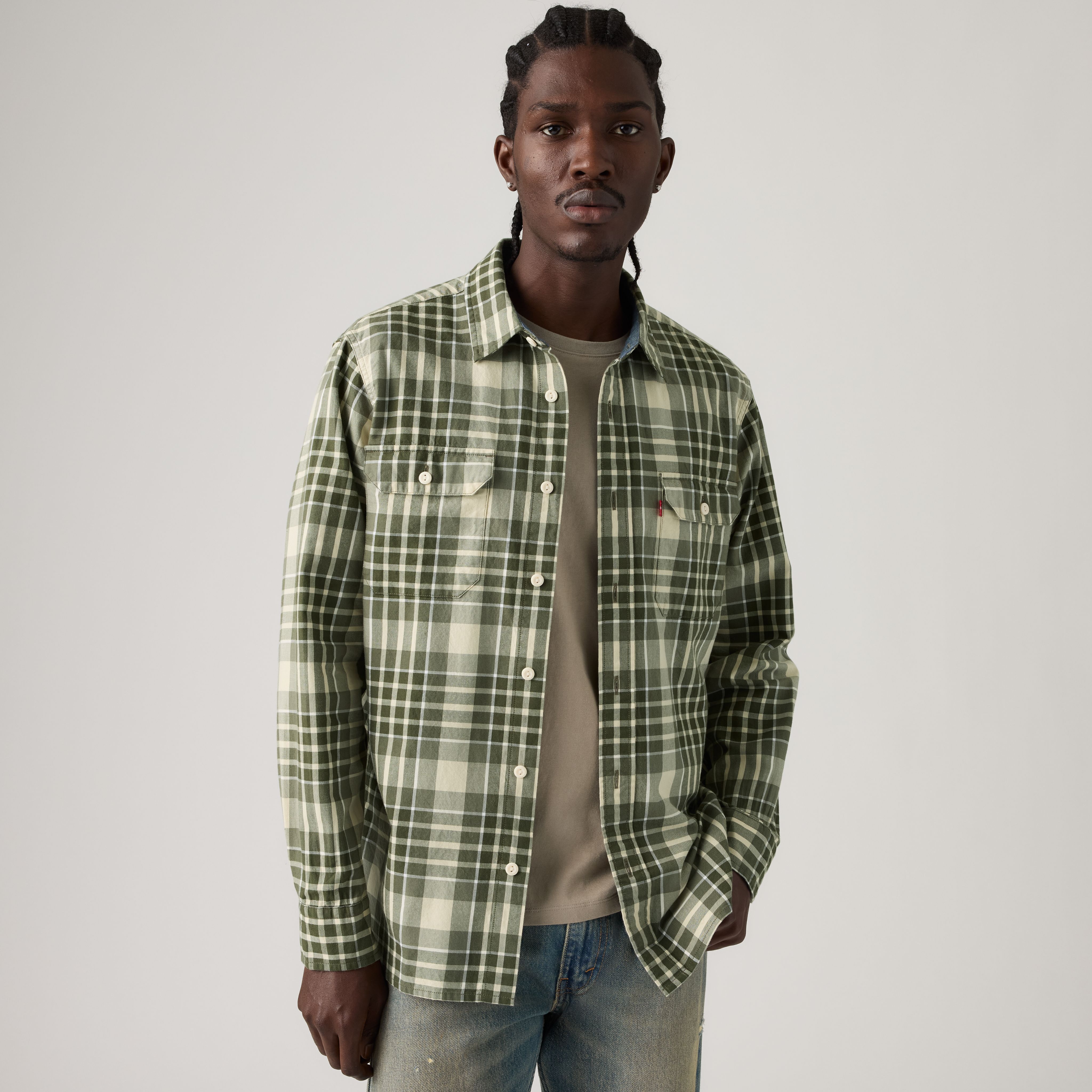 Classic Relaxed Worker 1