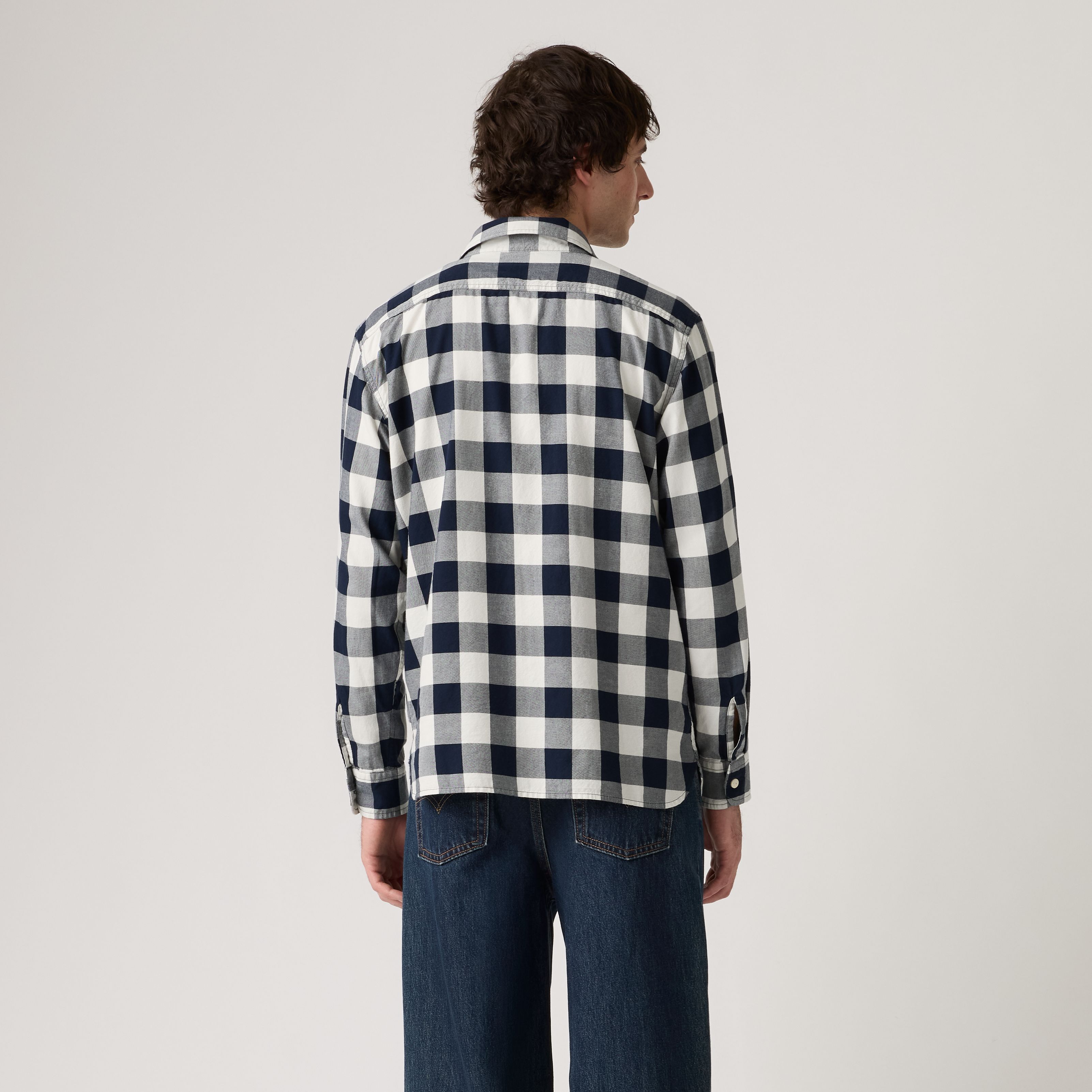 Classic Relaxed Worker 4