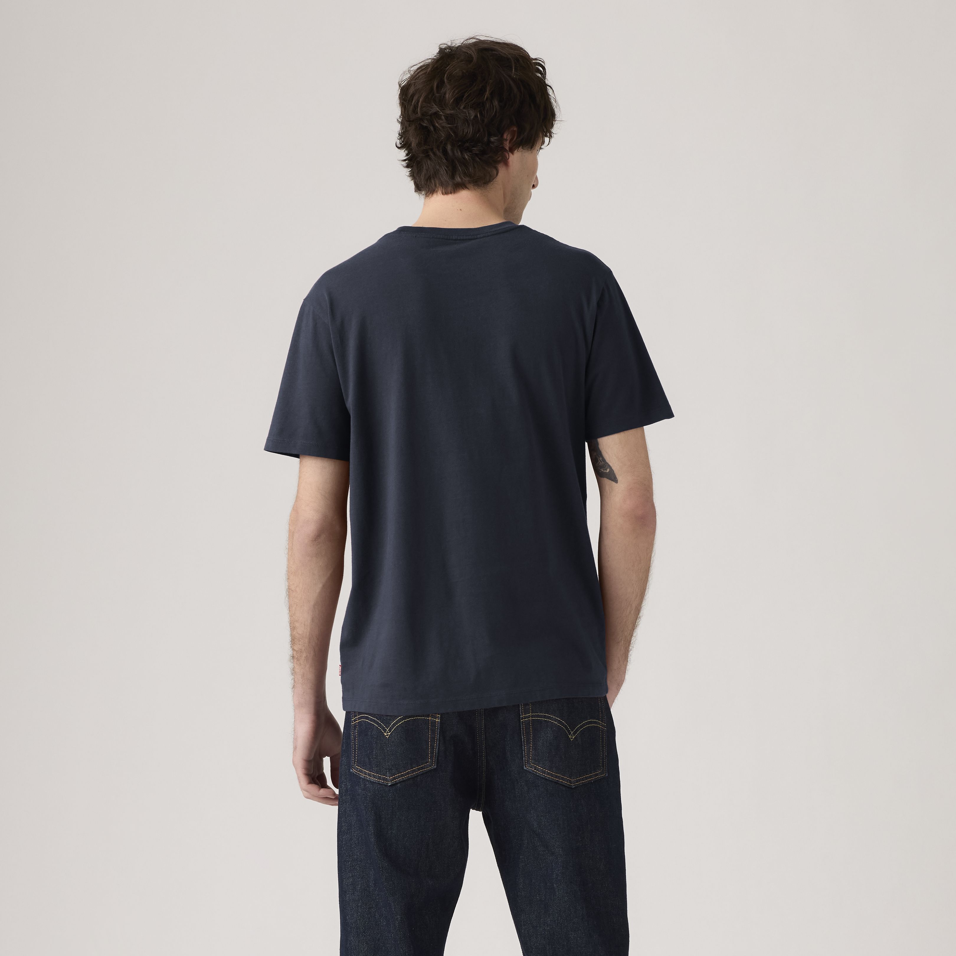 Standard Fit Classic Graphic T-Shirt 4