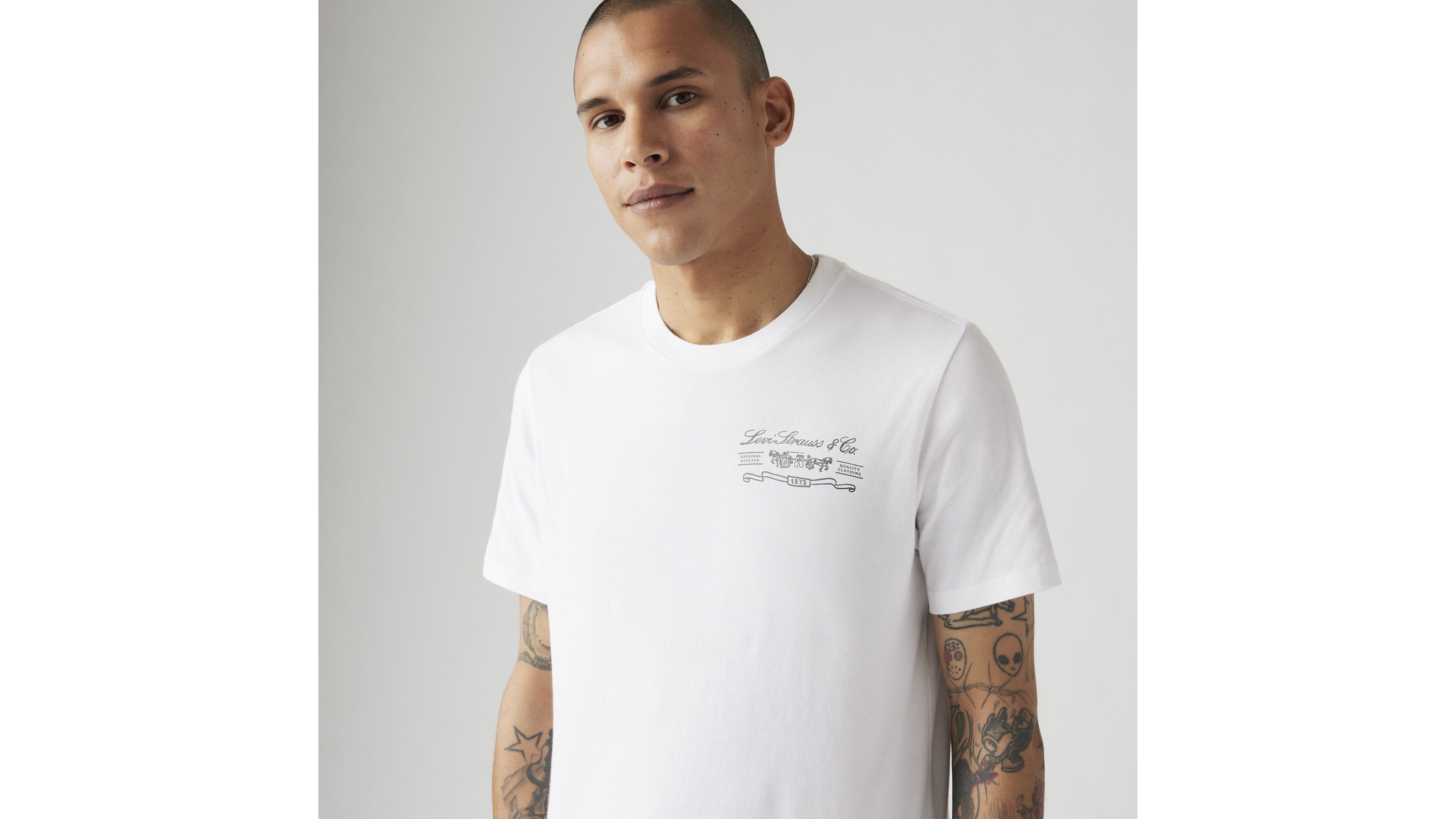 Grafik-T-Shirt mit Rundhalsausschnitt 4