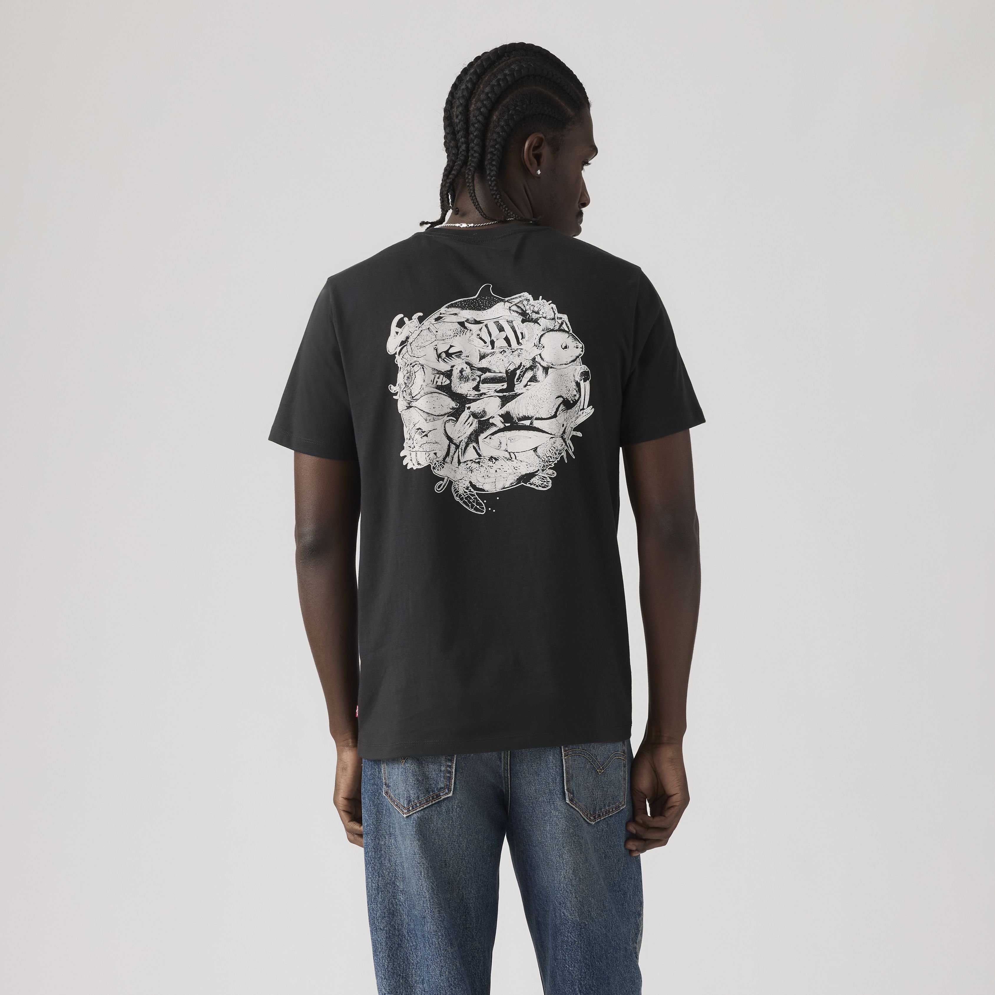 Standard Fit Classic Graphic T-Shirt 4