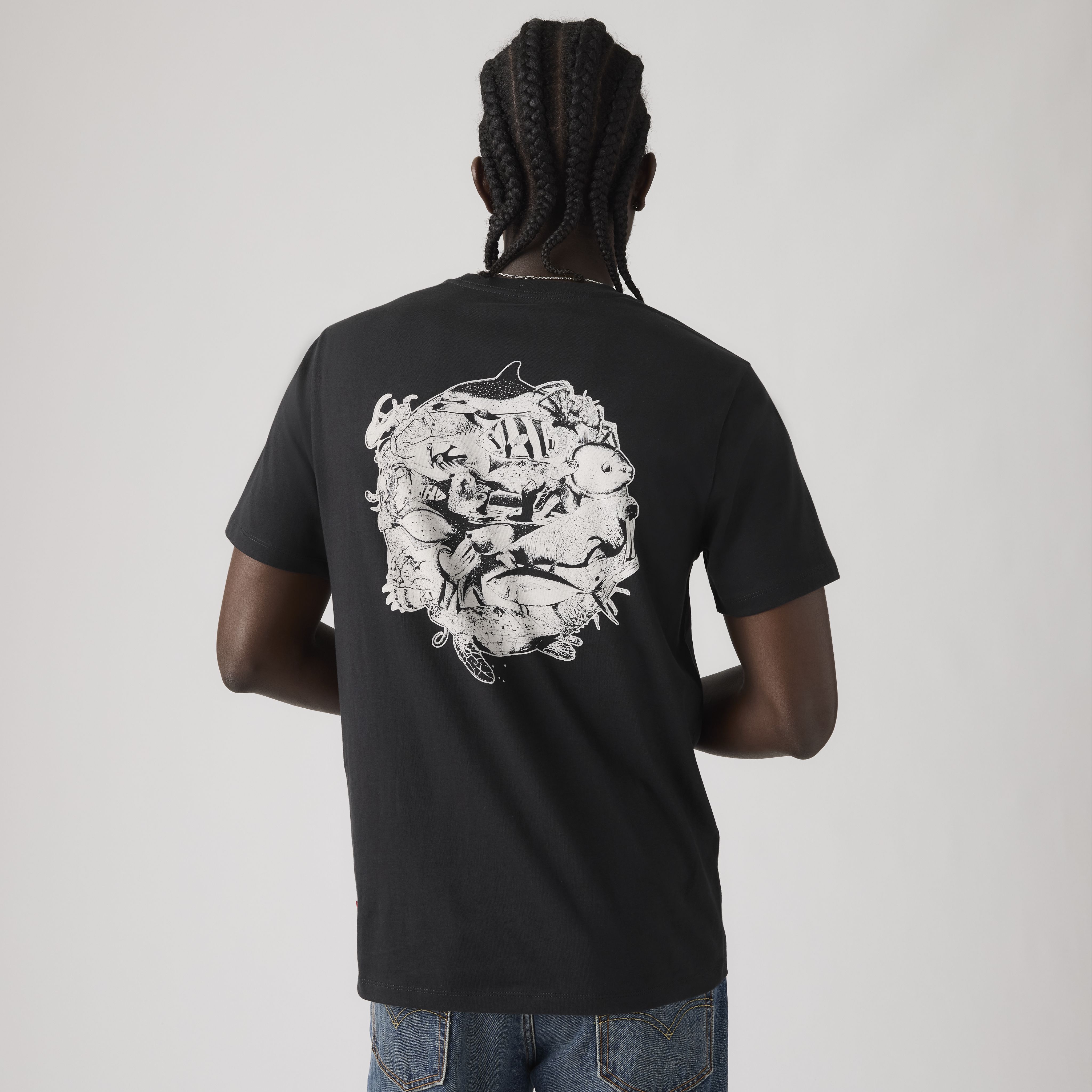 Standard Fit Classic Graphic T-Shirt 11