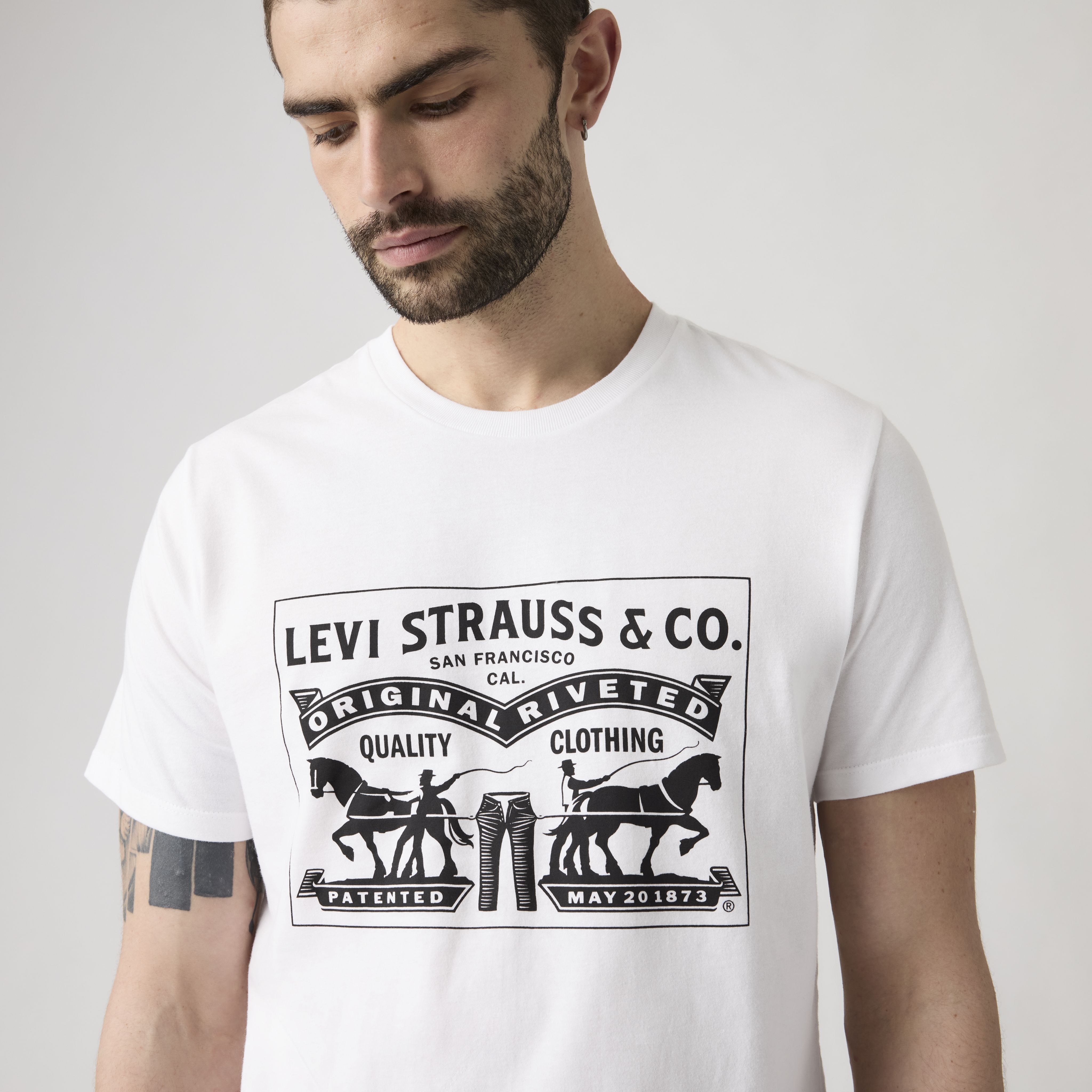 Two-Horse Pull Graphic Tee Shirt 2
