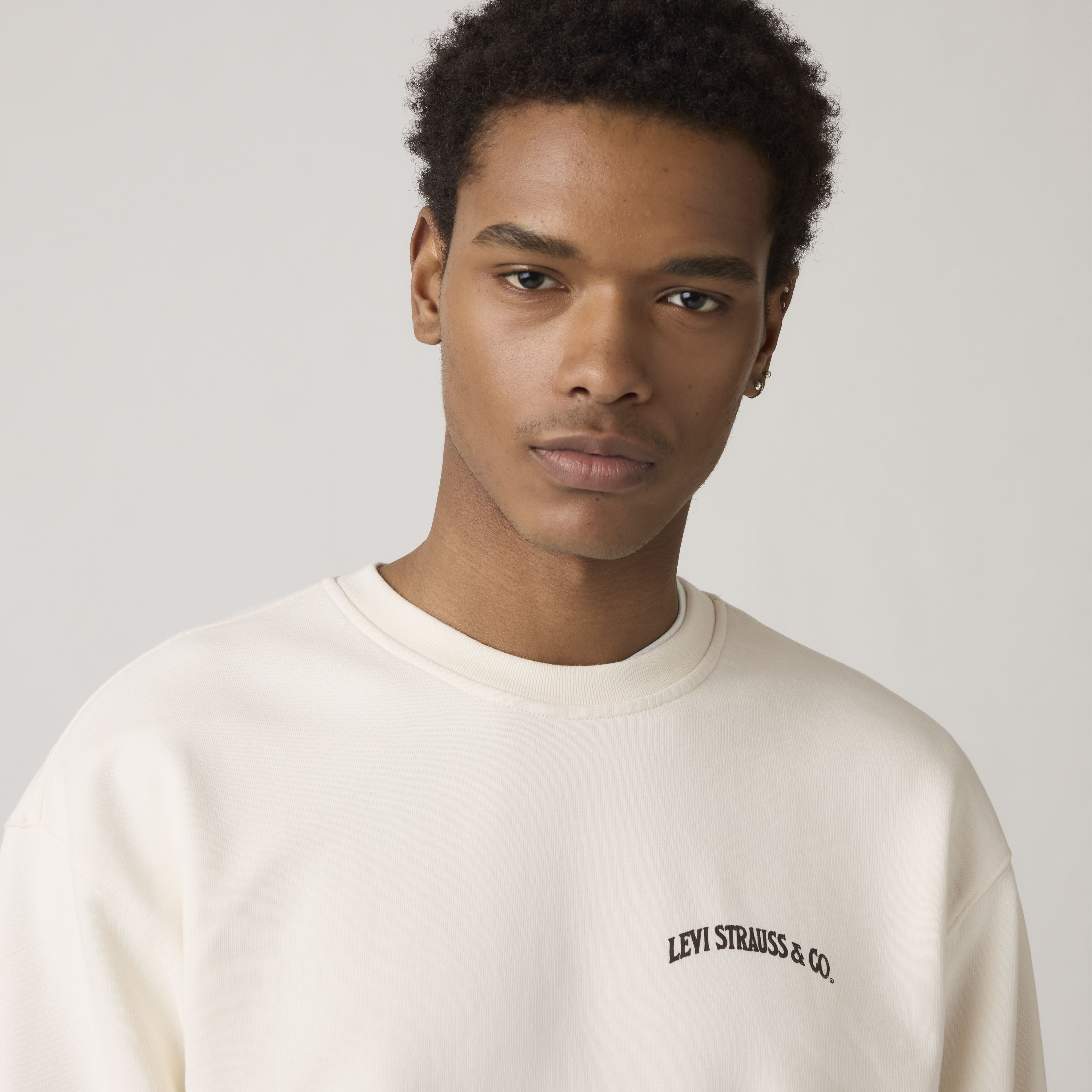 Relaxed Graphic Crewneck Sweatshirt 2