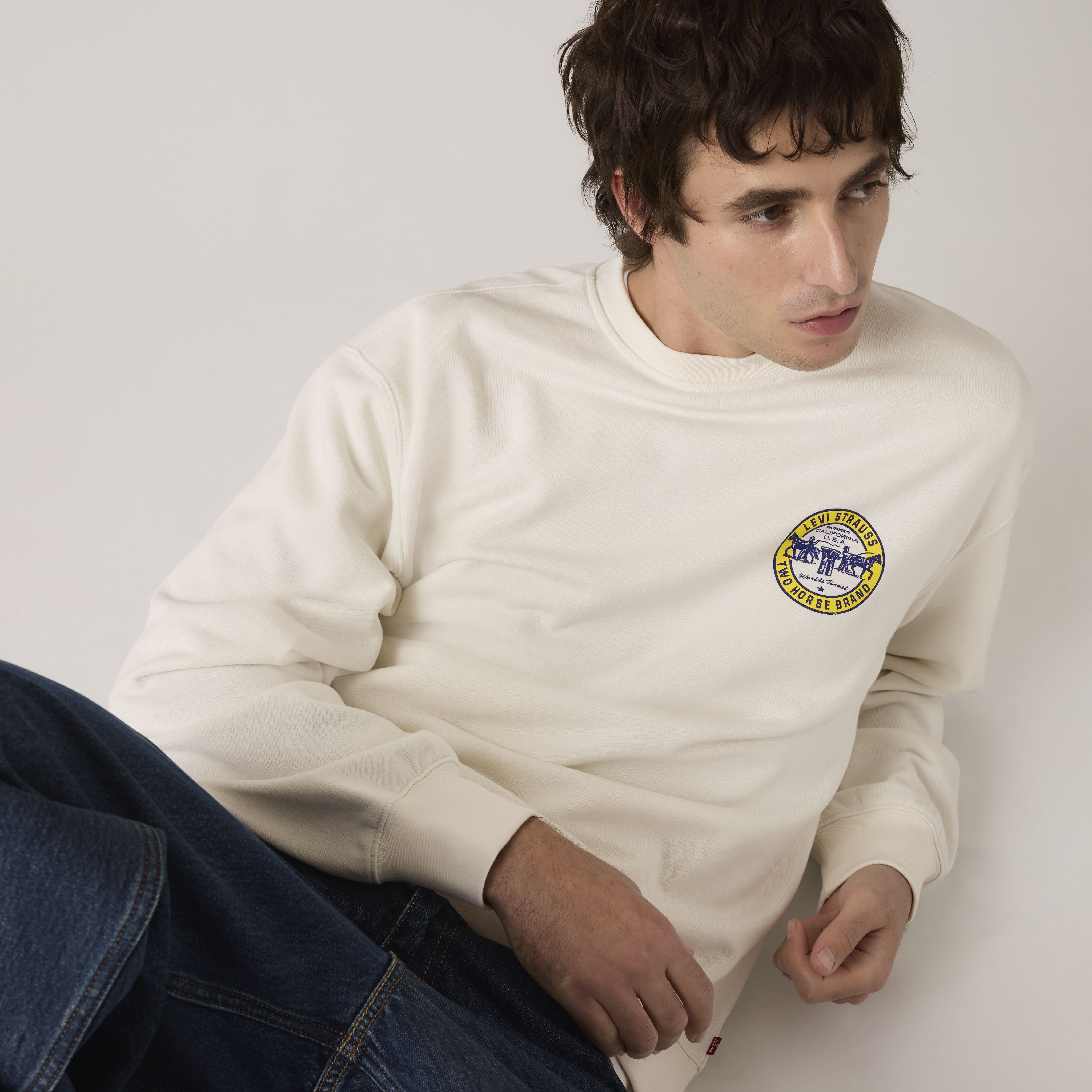 Relaxed Graphic Crewneck Sweatshirt 2