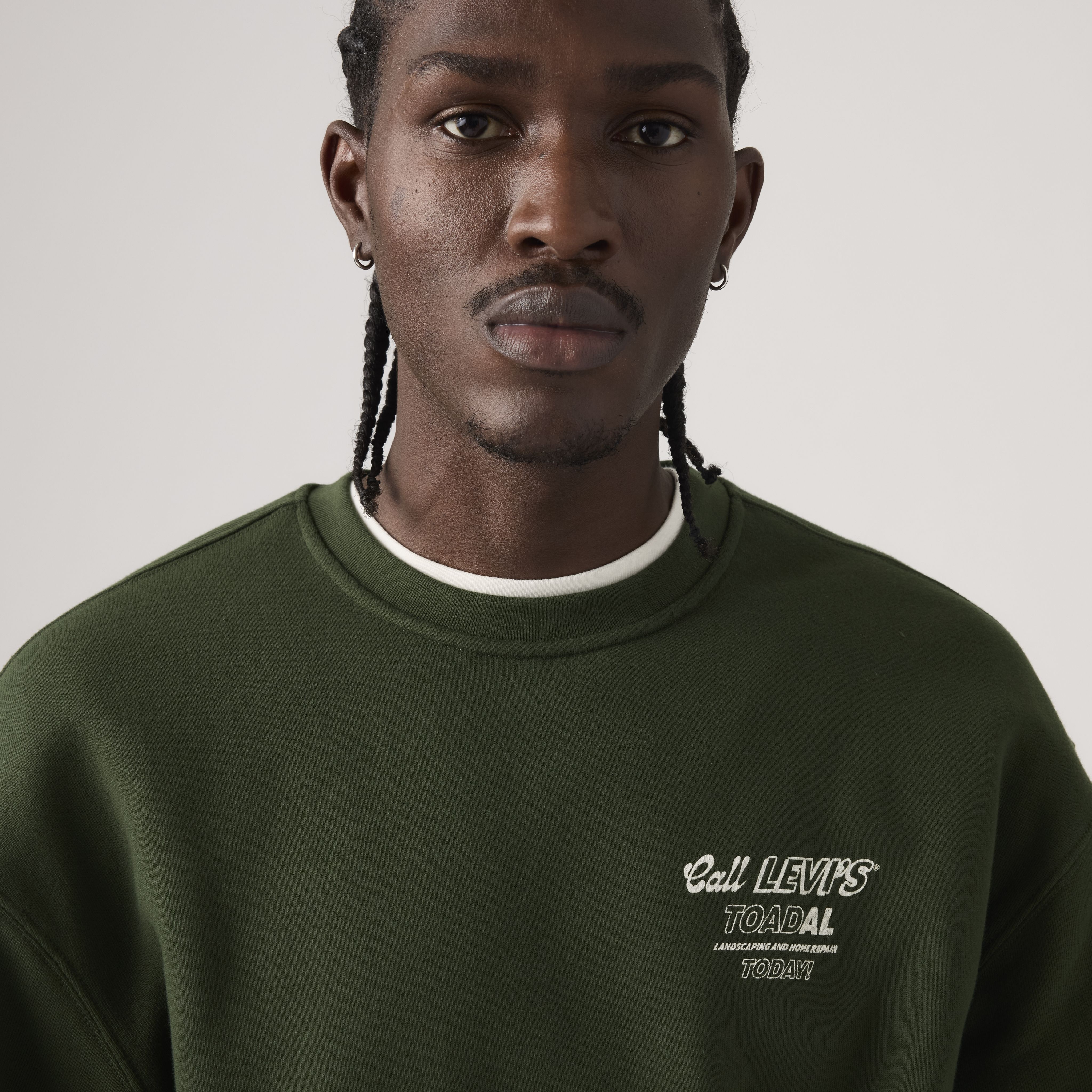 Relaxed Graphic Crewneck Sweatshirt - Green | Levi's® US