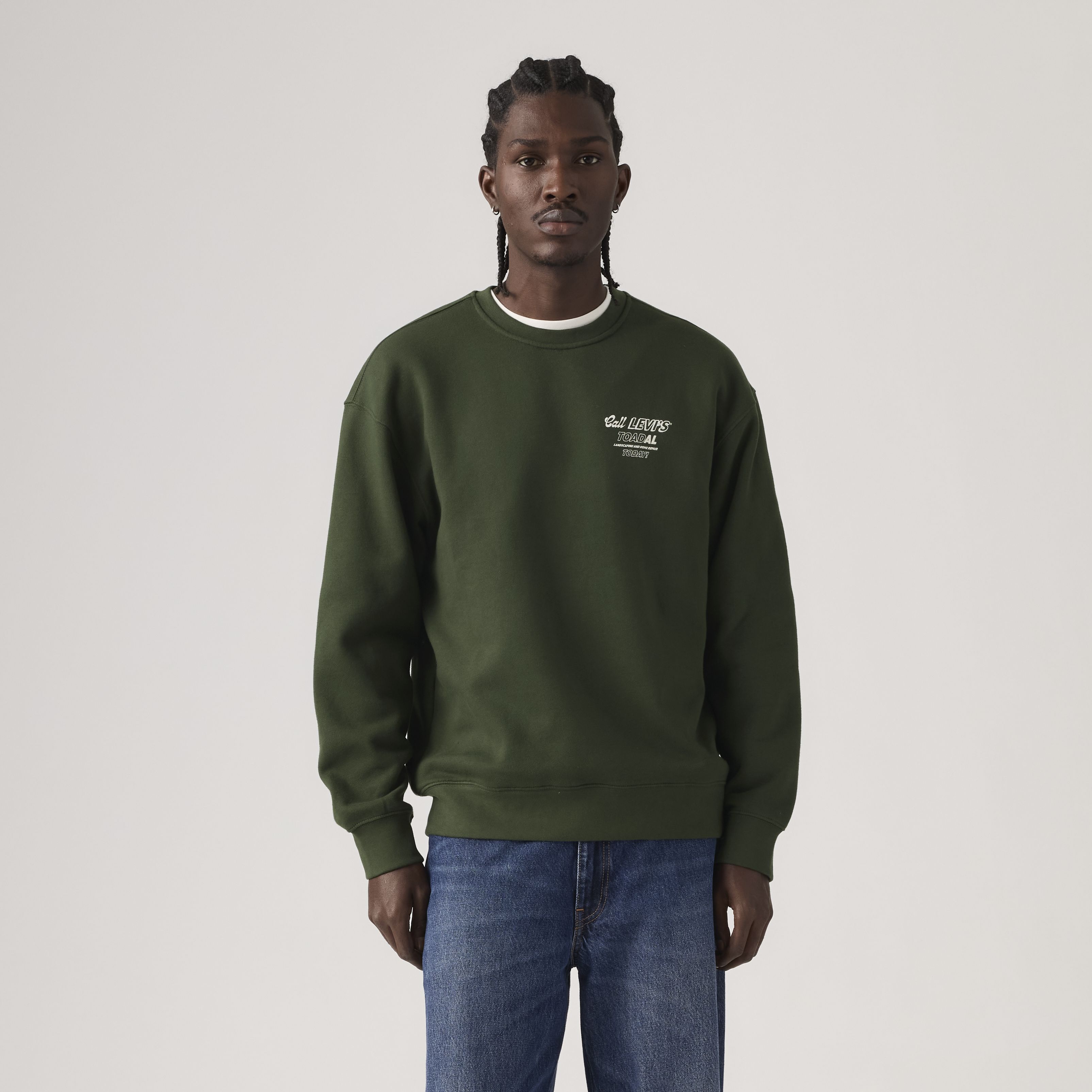 Relaxed Graphic Crewneck Sweatshirt 10