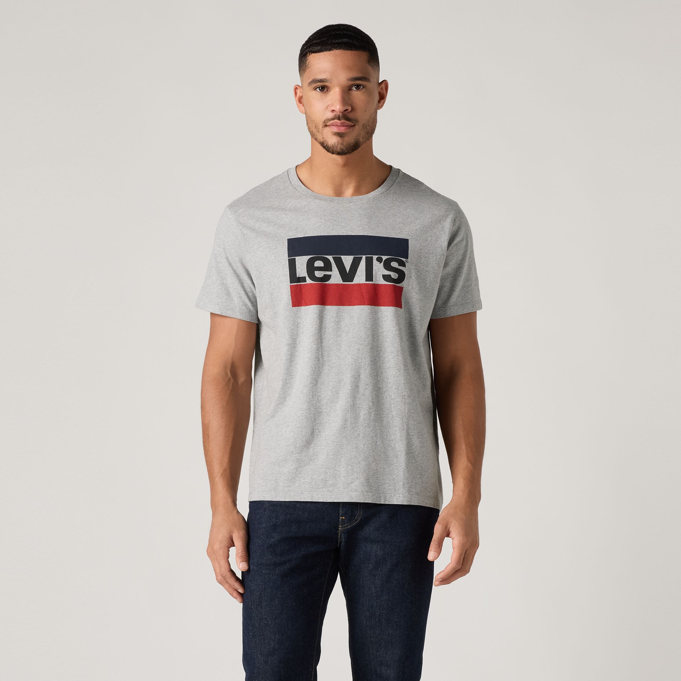 Sportswear Graphic T-Shirt 2