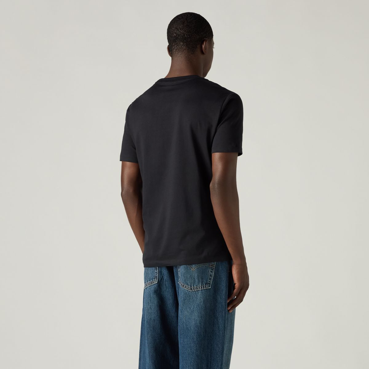 Standard Levi's® Sportswear Logo Graphic T-Shirt — Black